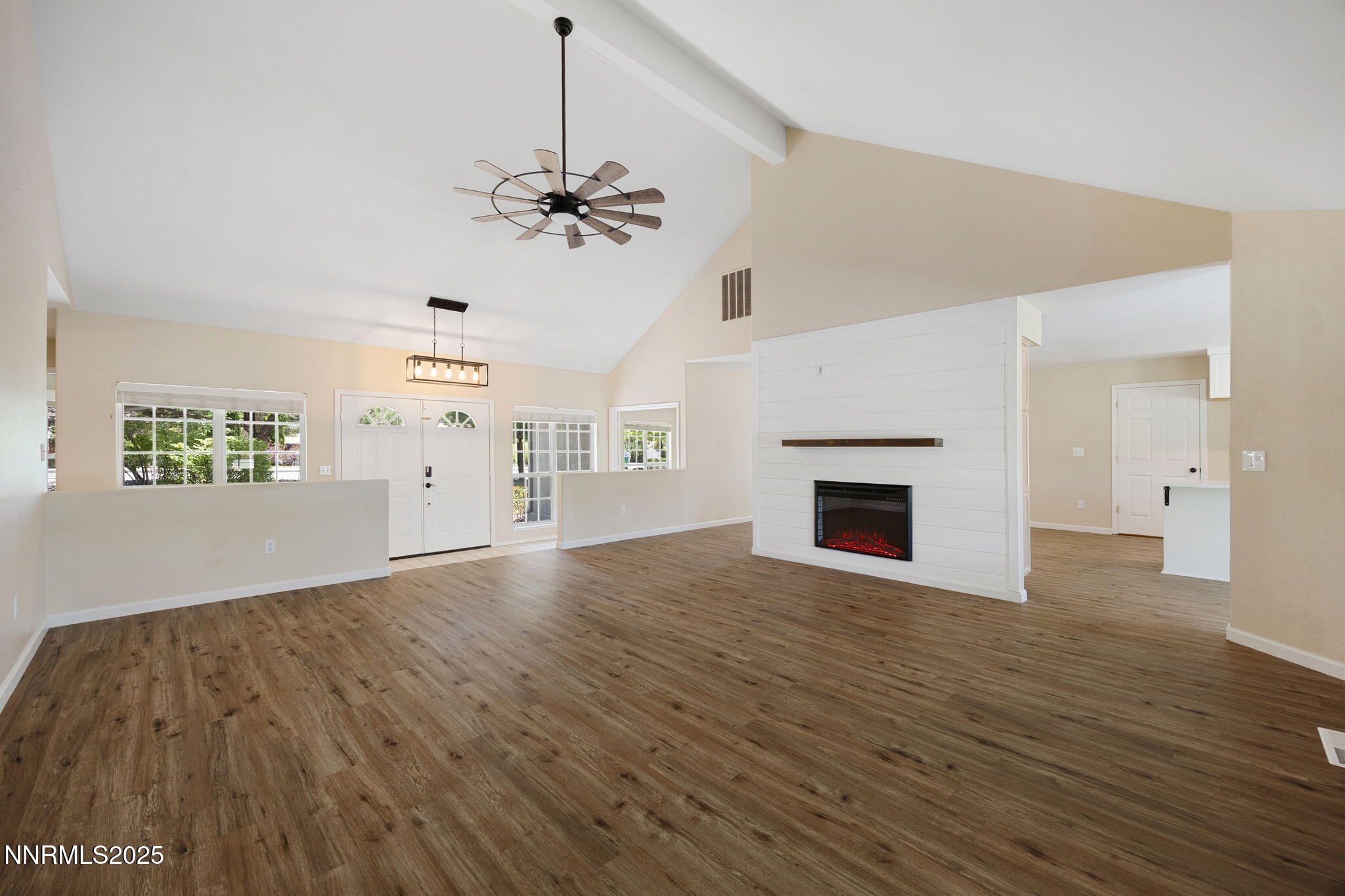 9005 Spanish Trail Drive Property Photo 10