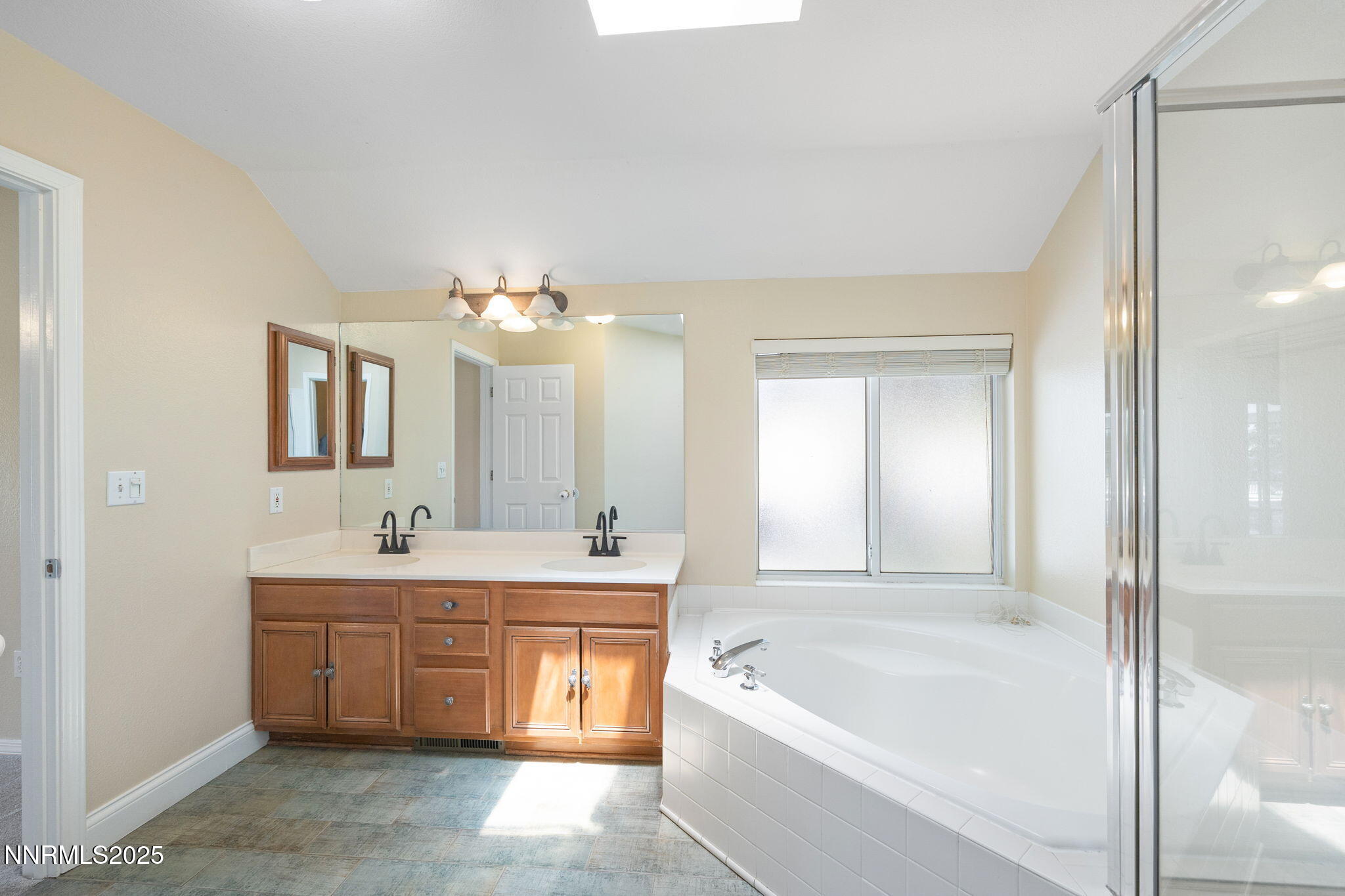 9005 Spanish Trail Drive Property Photo 26