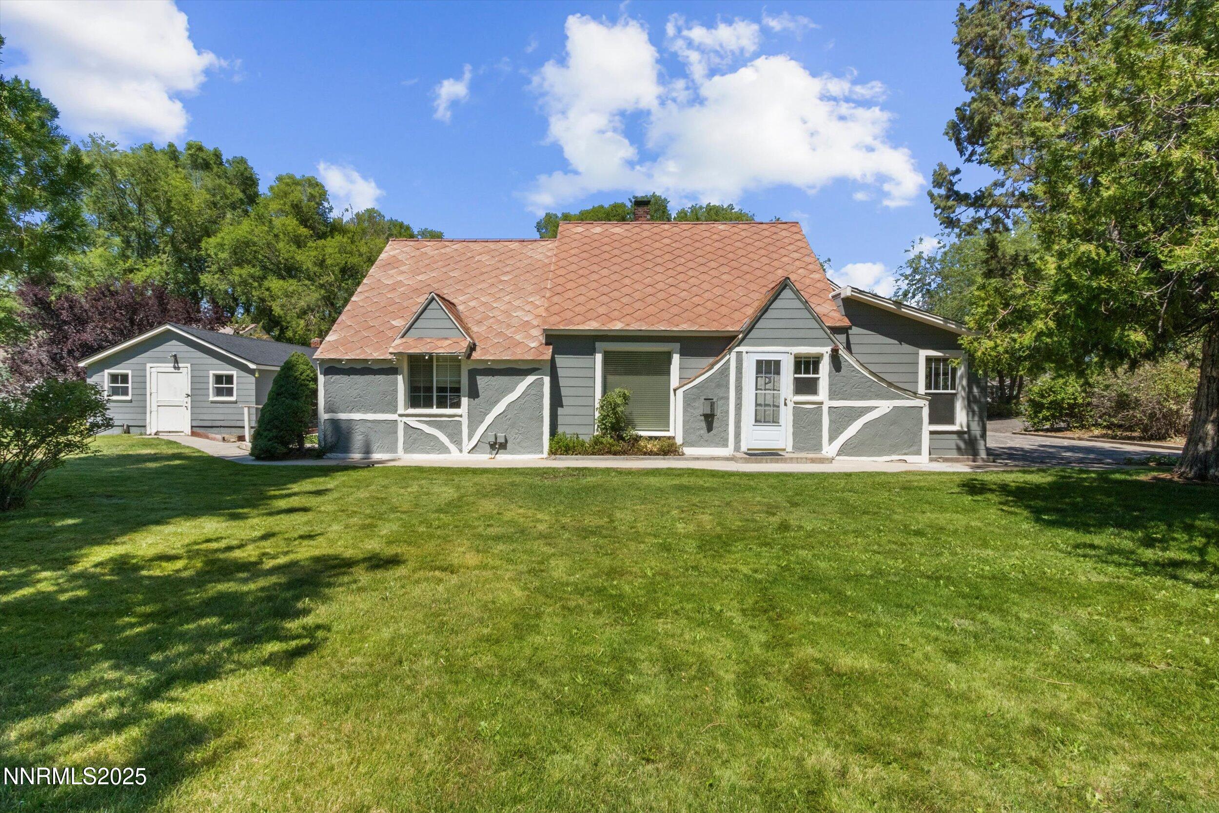 1606 10th Street Property Photo 1