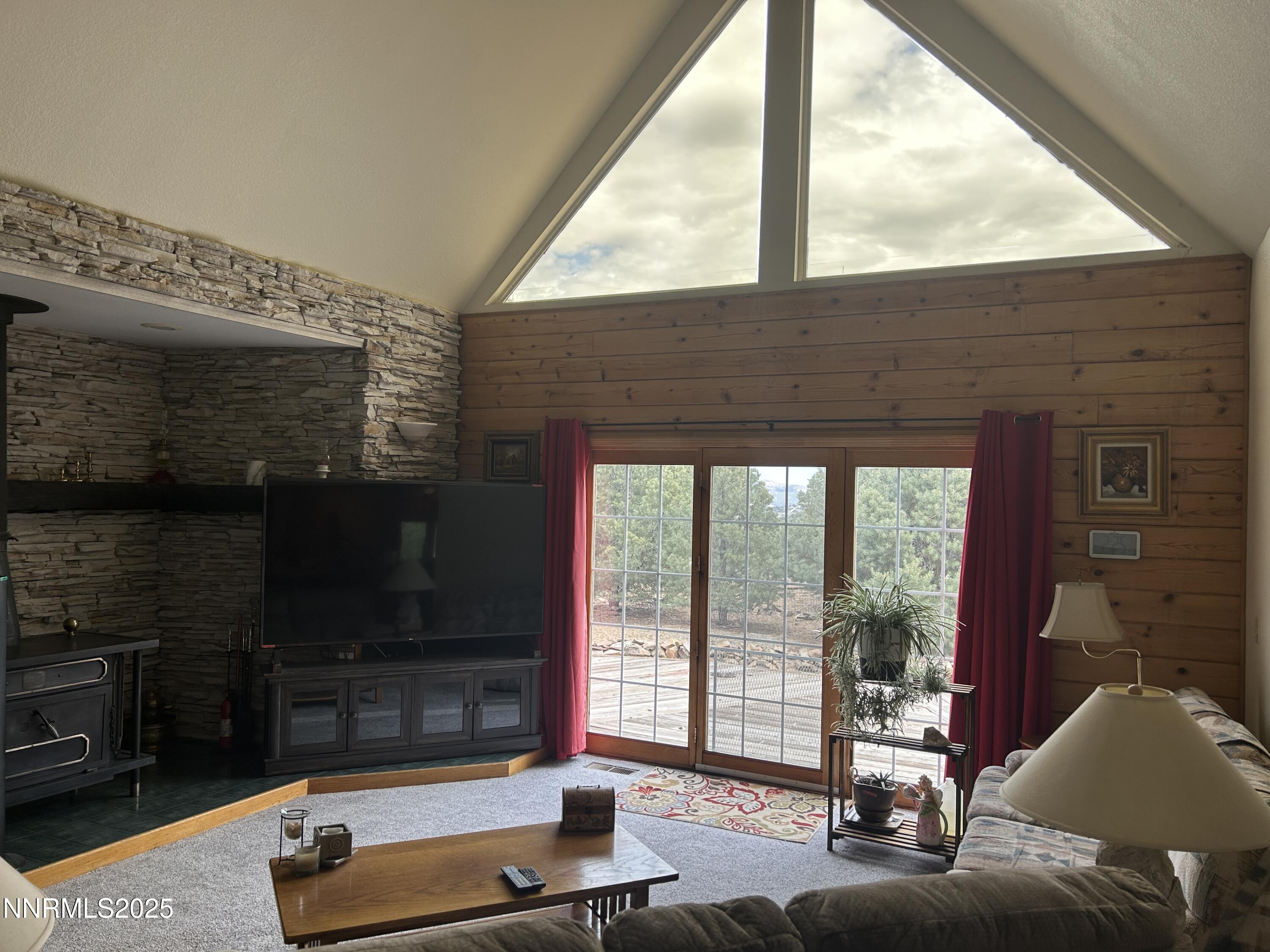 370 Panamint Road Property Photo 5