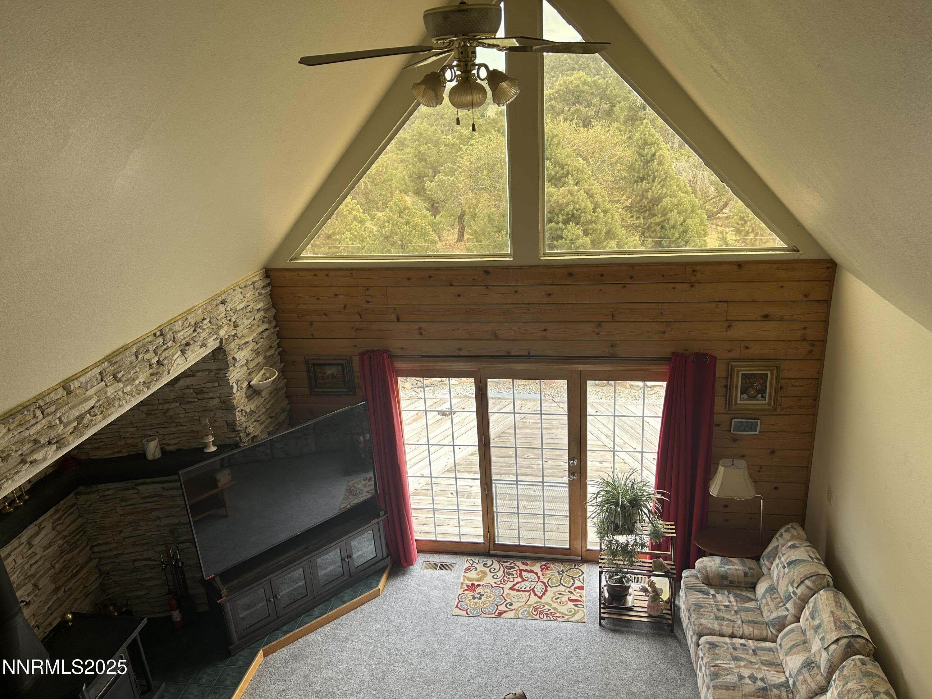 370 Panamint Road Property Photo 7