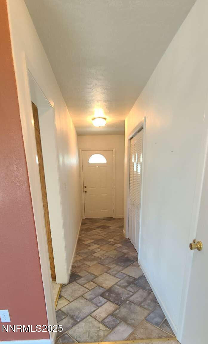 375 Curry Drive Property Photo 5