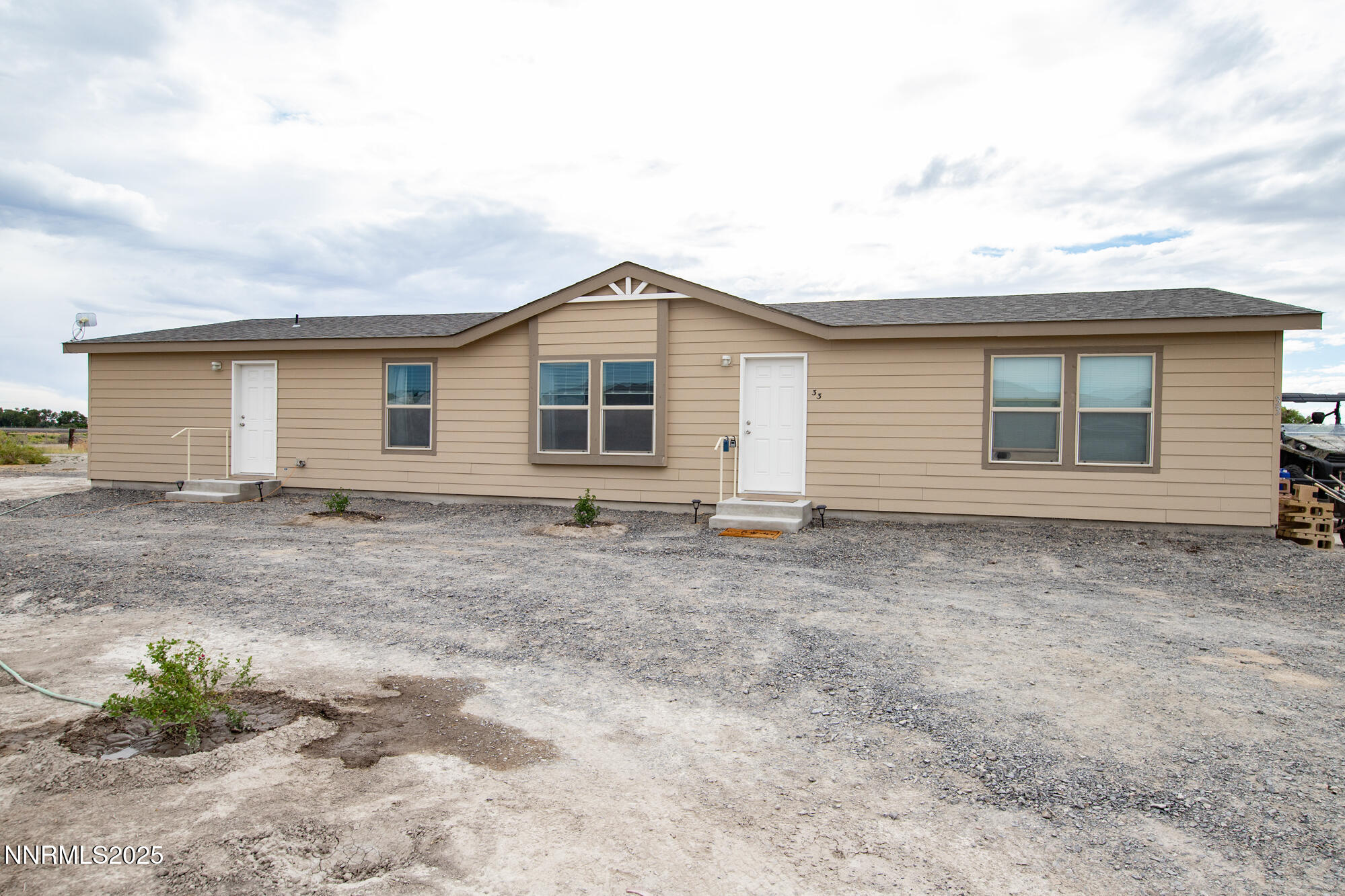 33 S Cliff Banks Court Property Photo 1