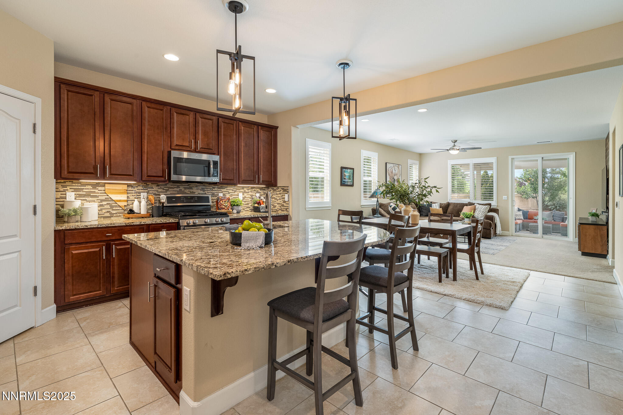 1898 Palacia Pointe Drive Property Photo 6