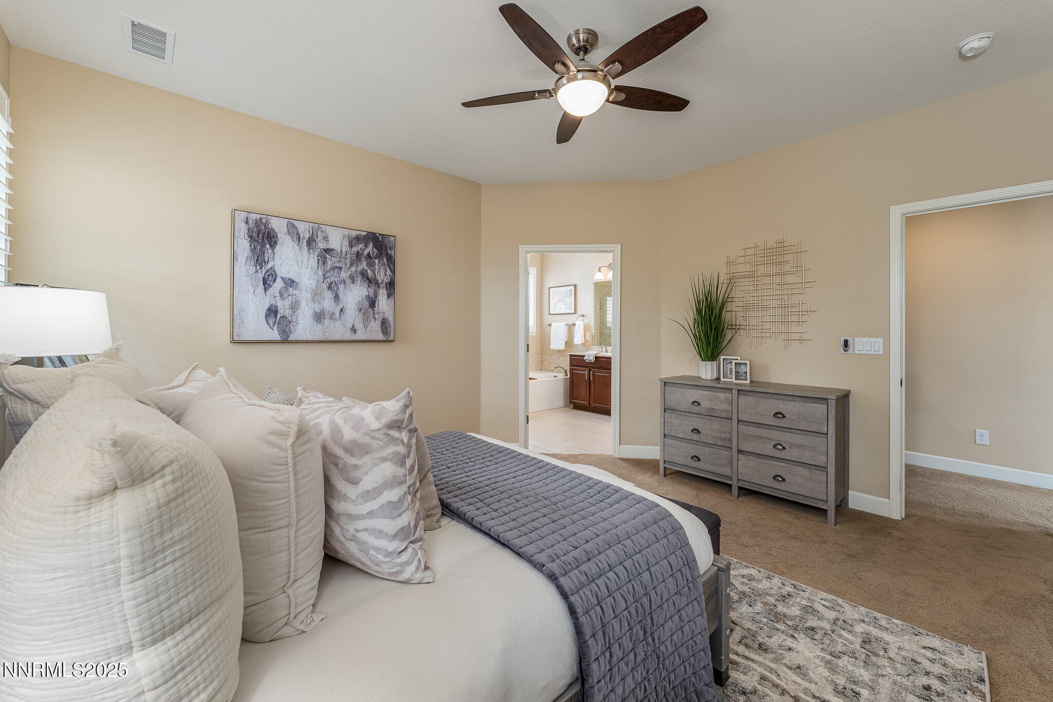 1898 Palacia Pointe Drive Property Photo 18