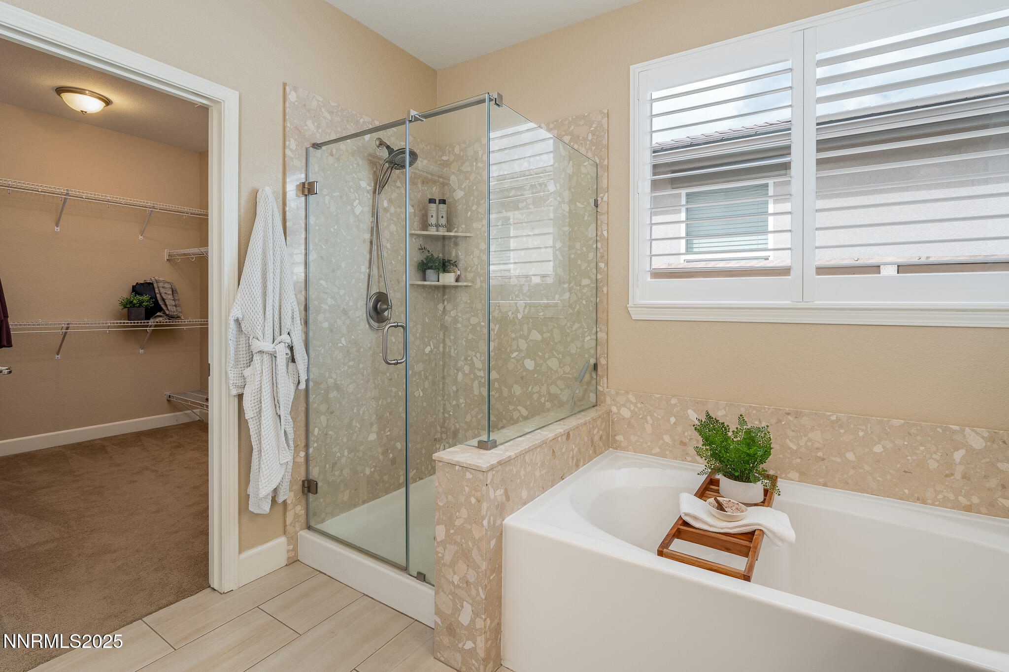 1898 Palacia Pointe Drive Property Photo 20