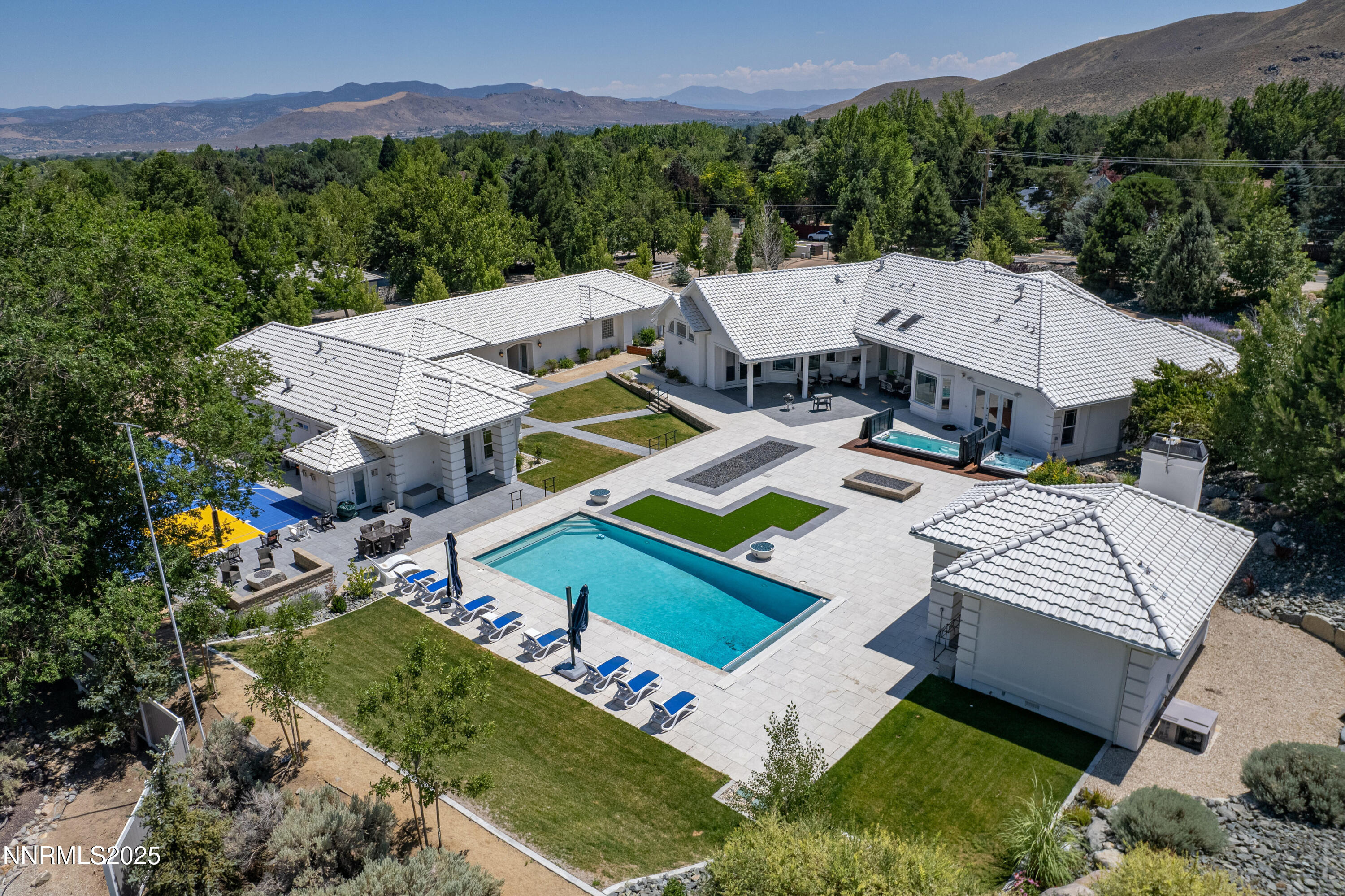 2100 Ash Canyon Road Property Photo 1
