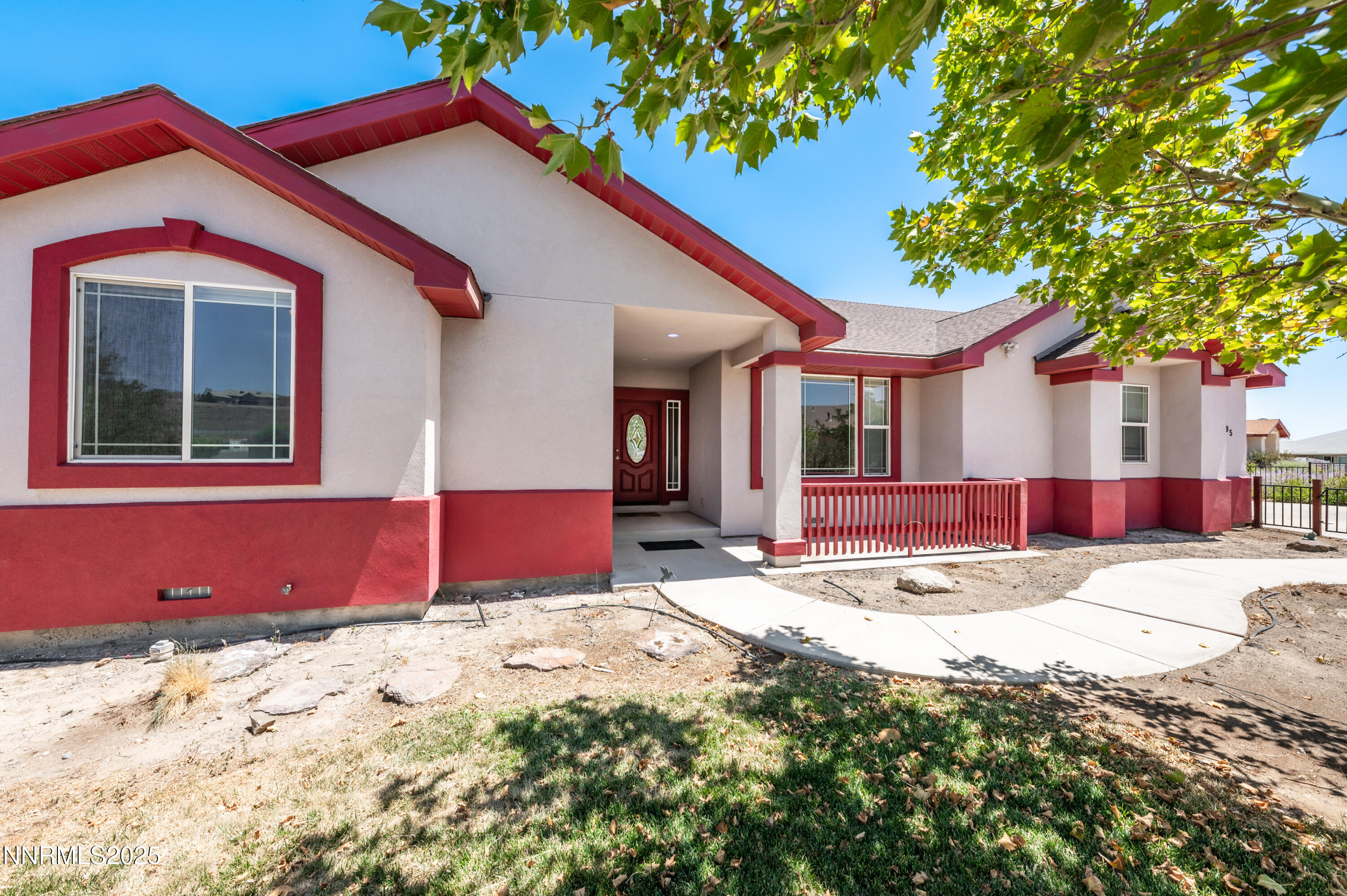 995 Lasso Way Property Photo 1