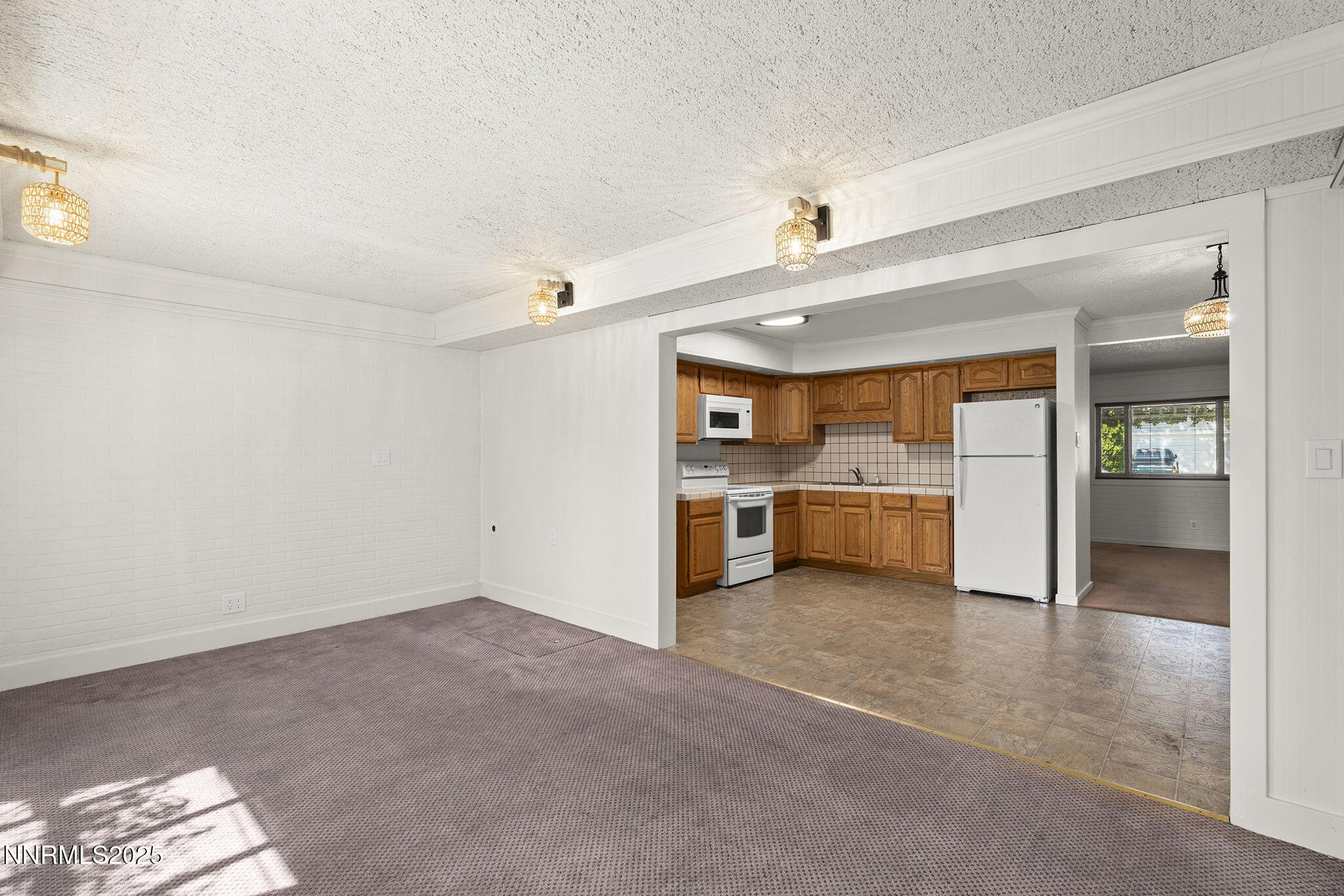 1466 Bridgewood Lane Property Photo 8