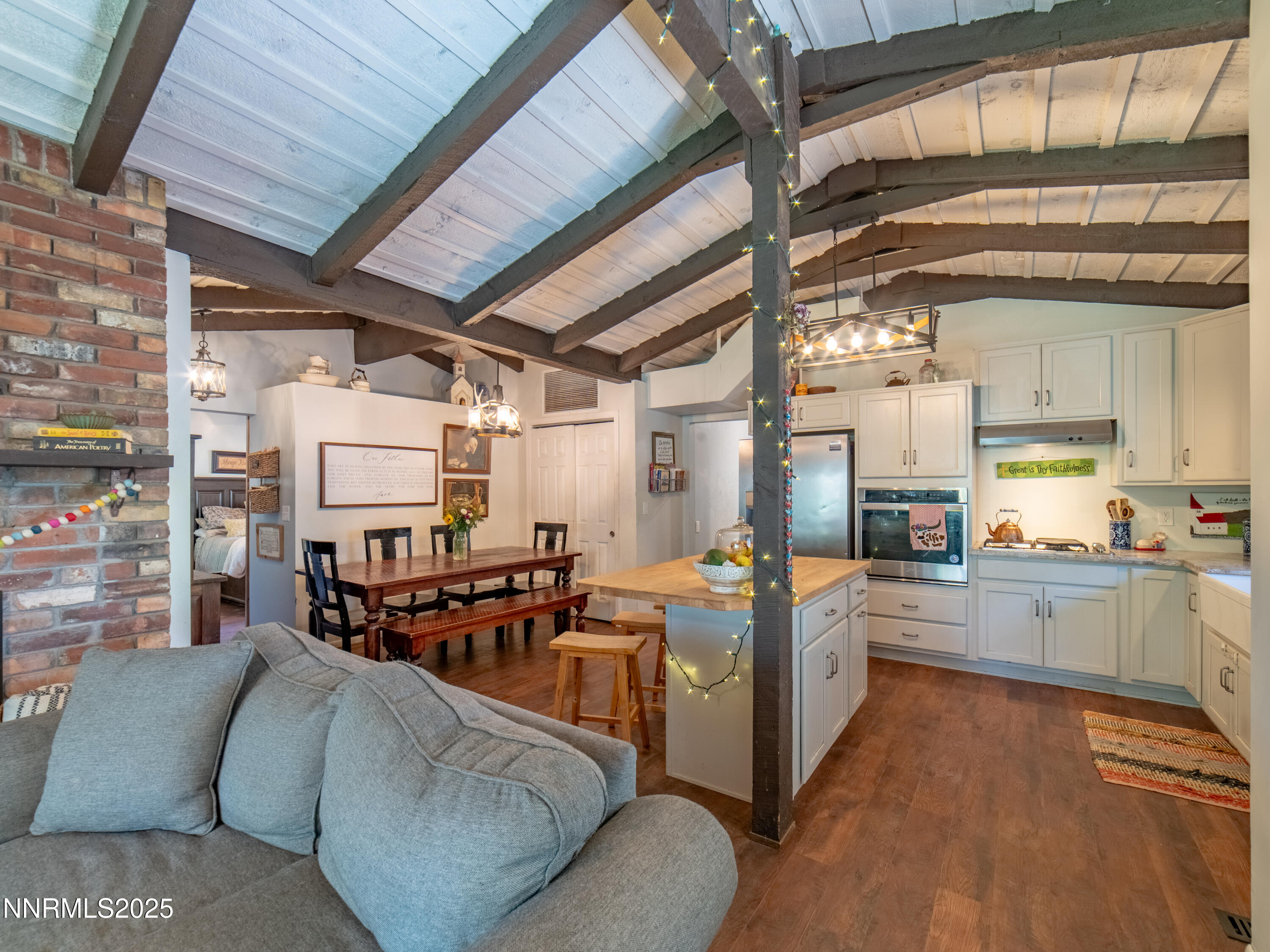 3687 Shawnee Drive Property Photo 8