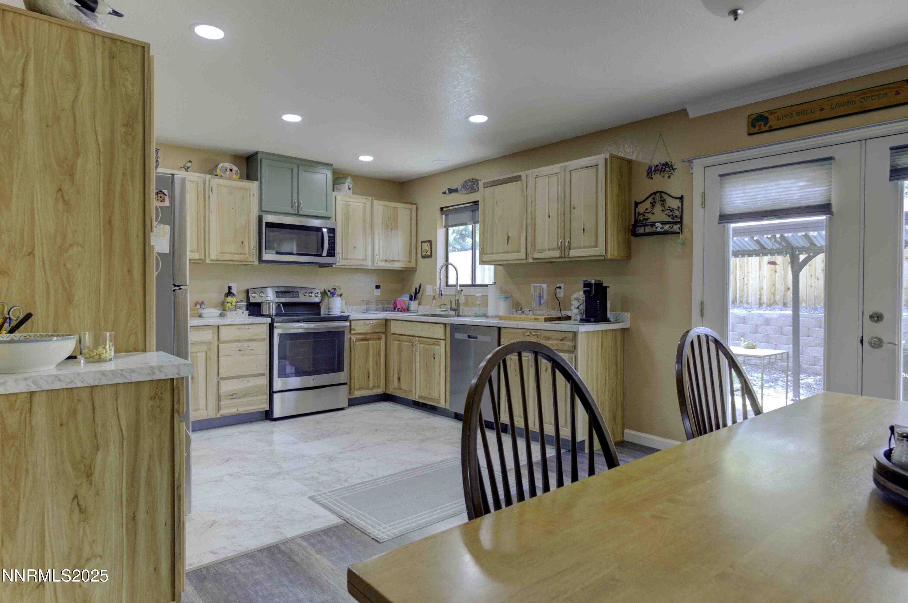 168 River Village Circle Property Photo 16