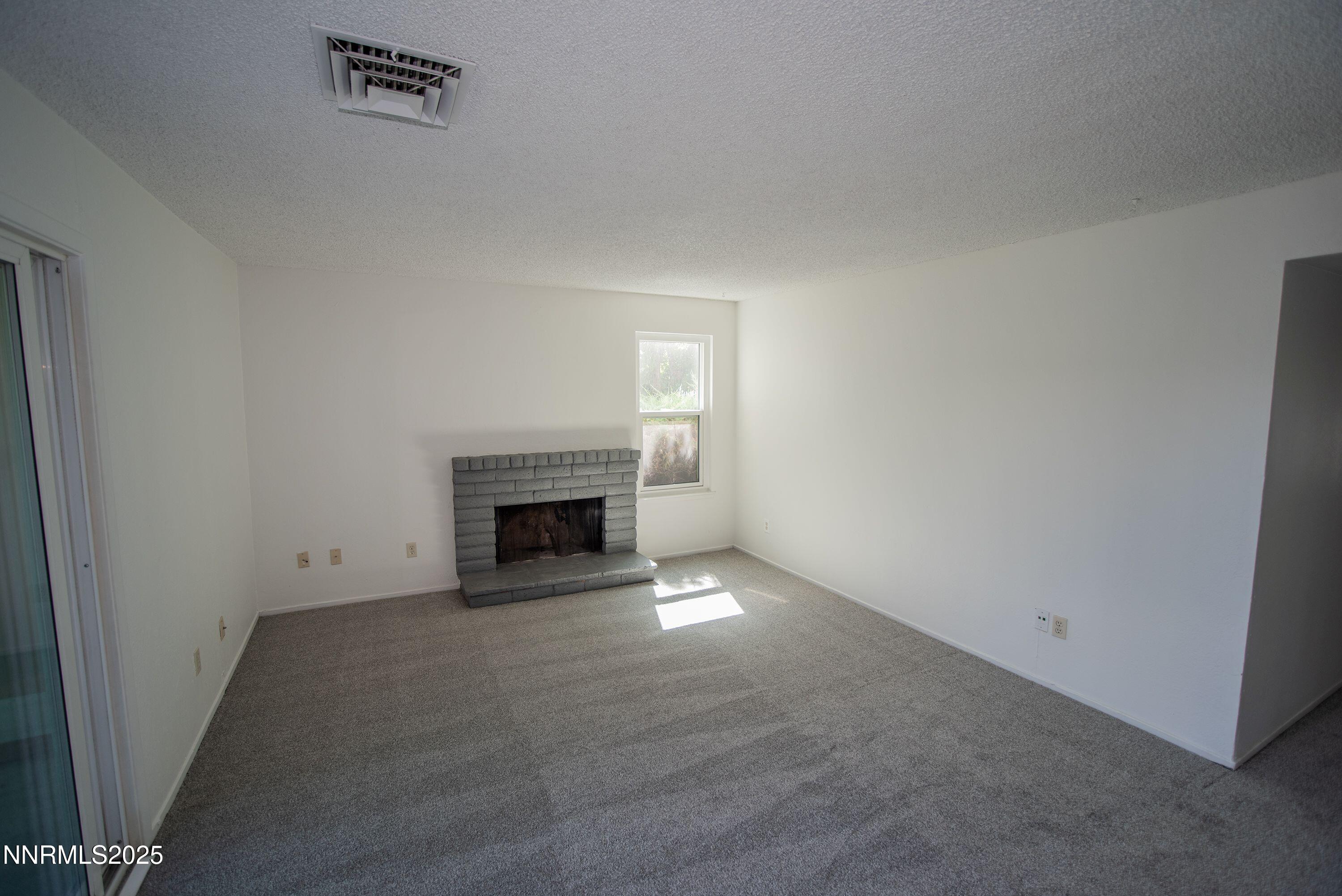 2100 G Street Property Photo 2