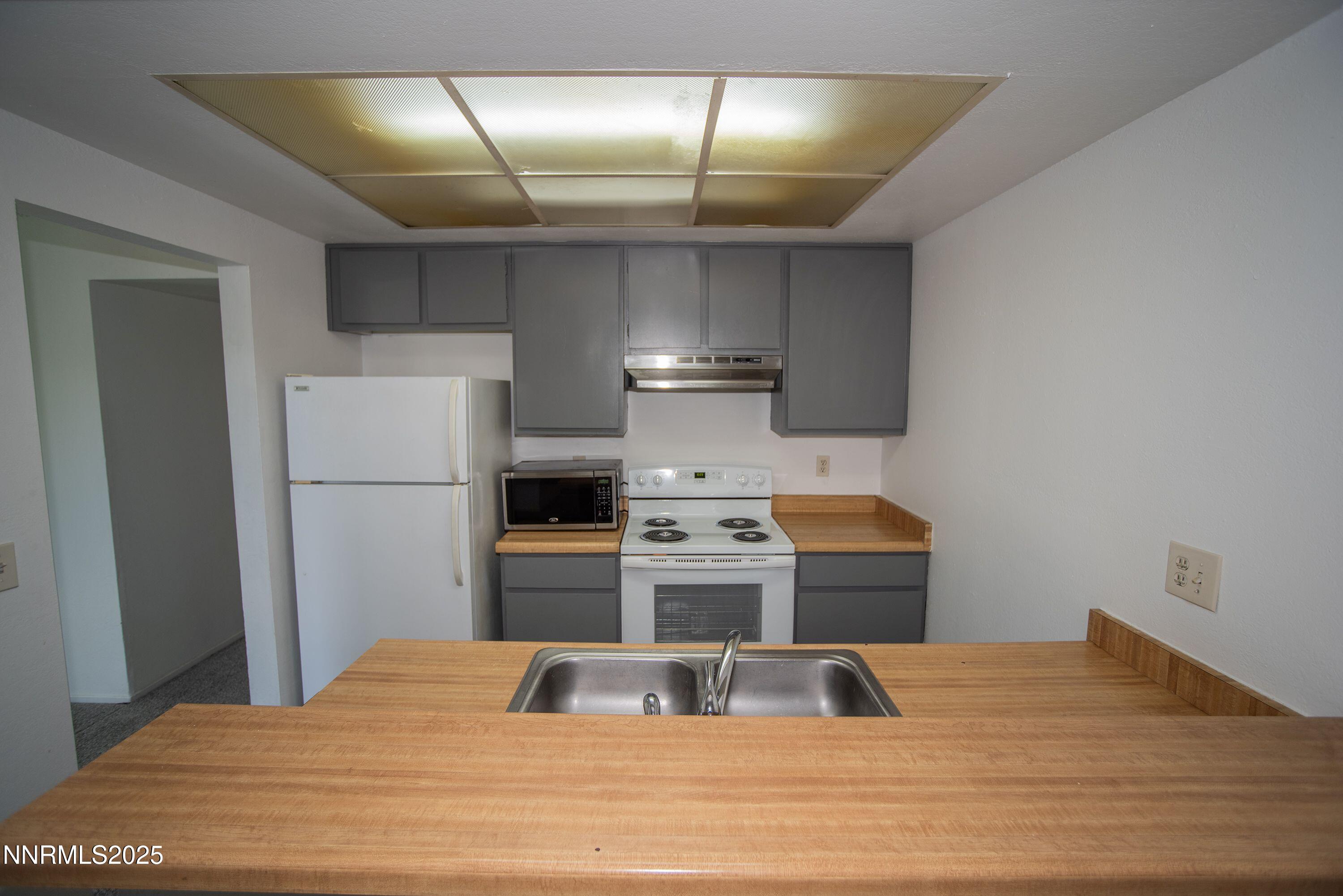 2100 G Street Property Photo 9