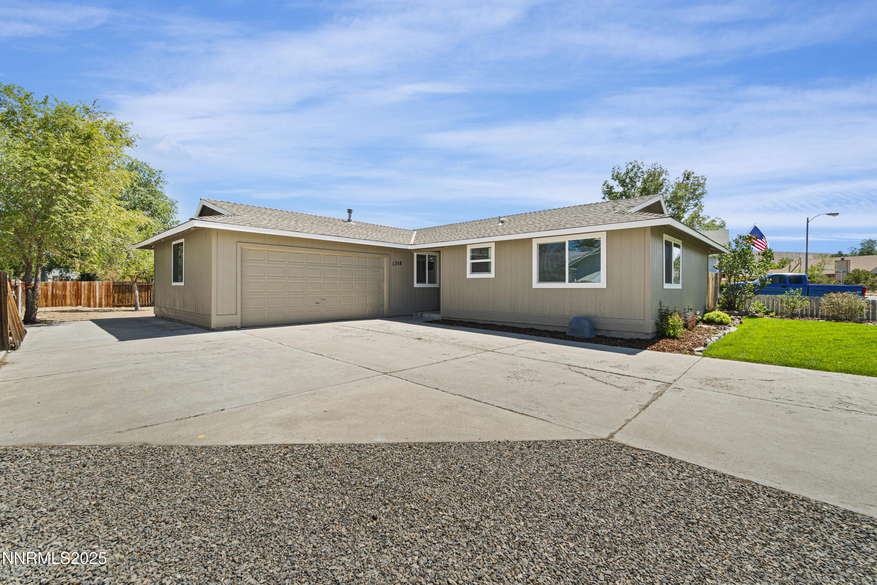 1358 Victoria Drive Property Photo 1