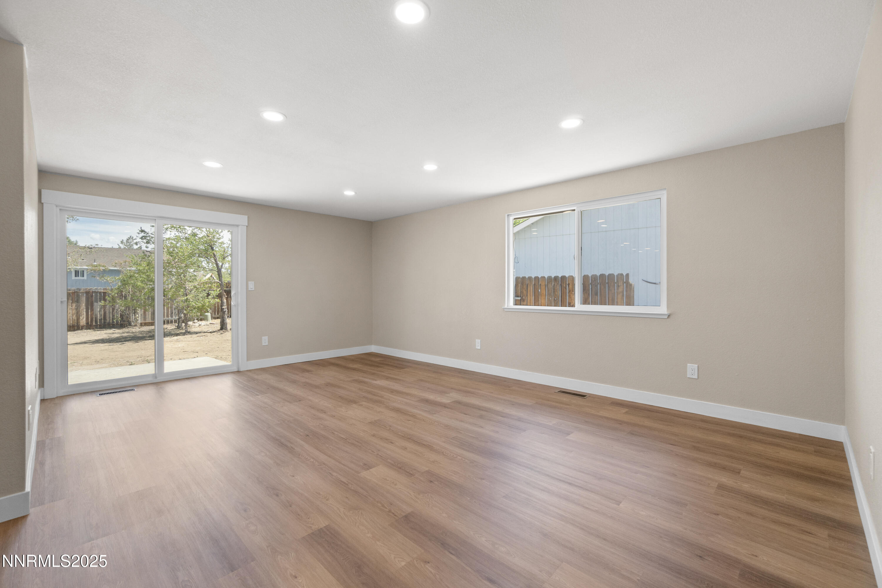1358 Victoria Drive Property Photo 7