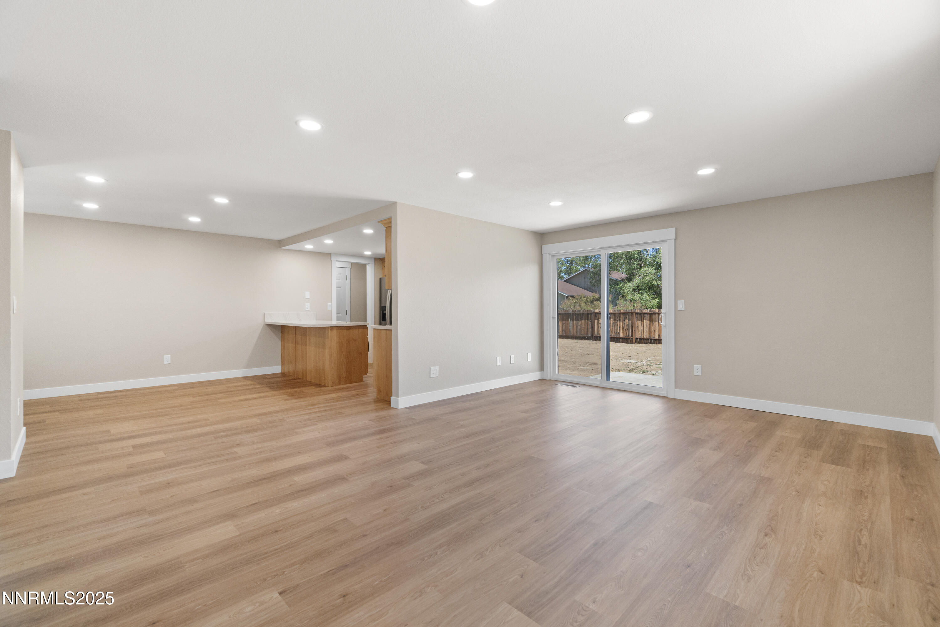 1358 Victoria Drive Property Photo 9
