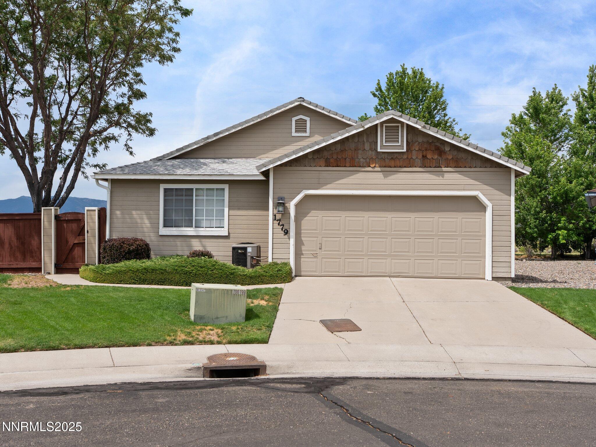 1779 Heather Circle Property Photo 1