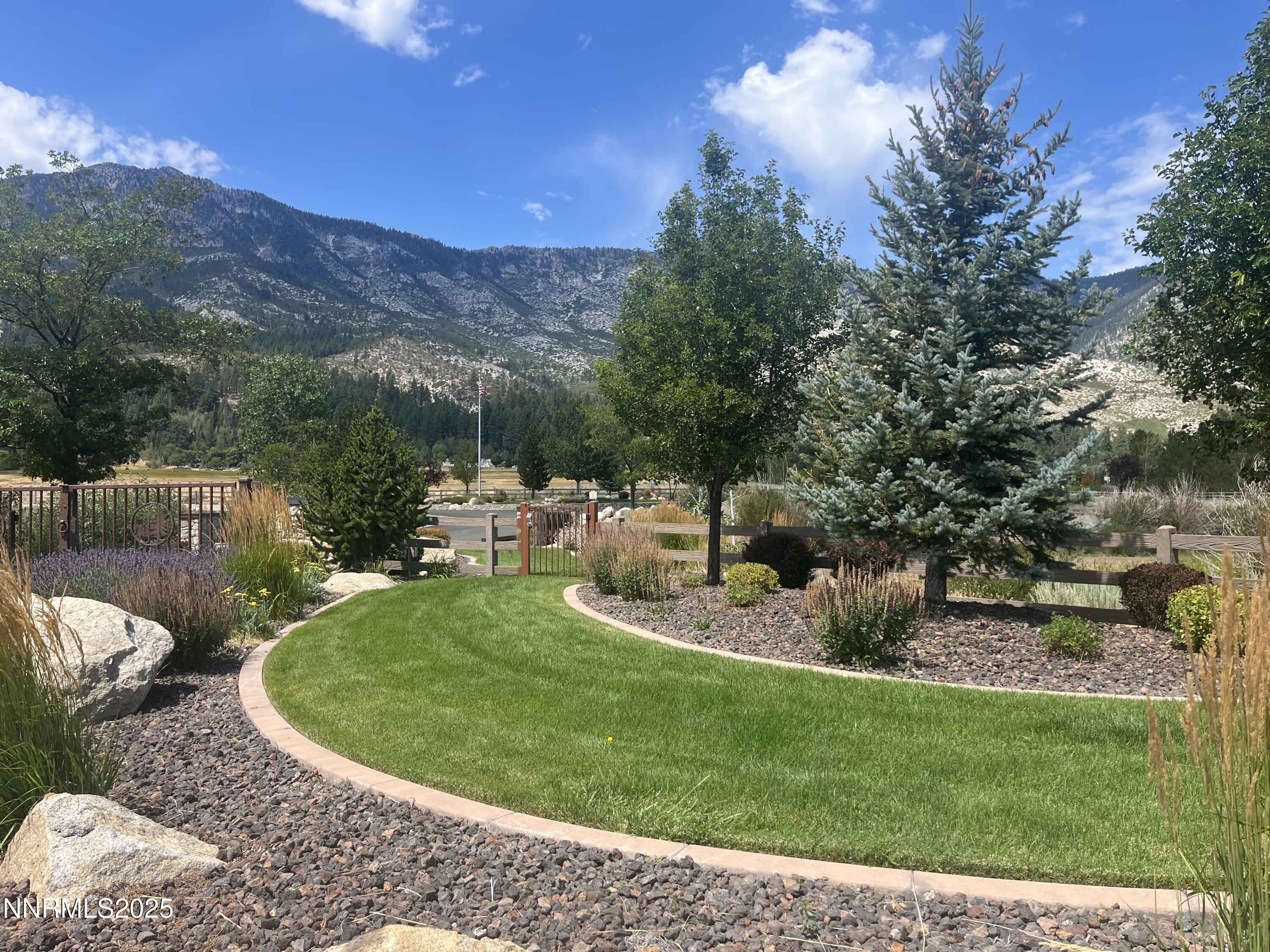 233 Sierra Country Circle Property Photo 3