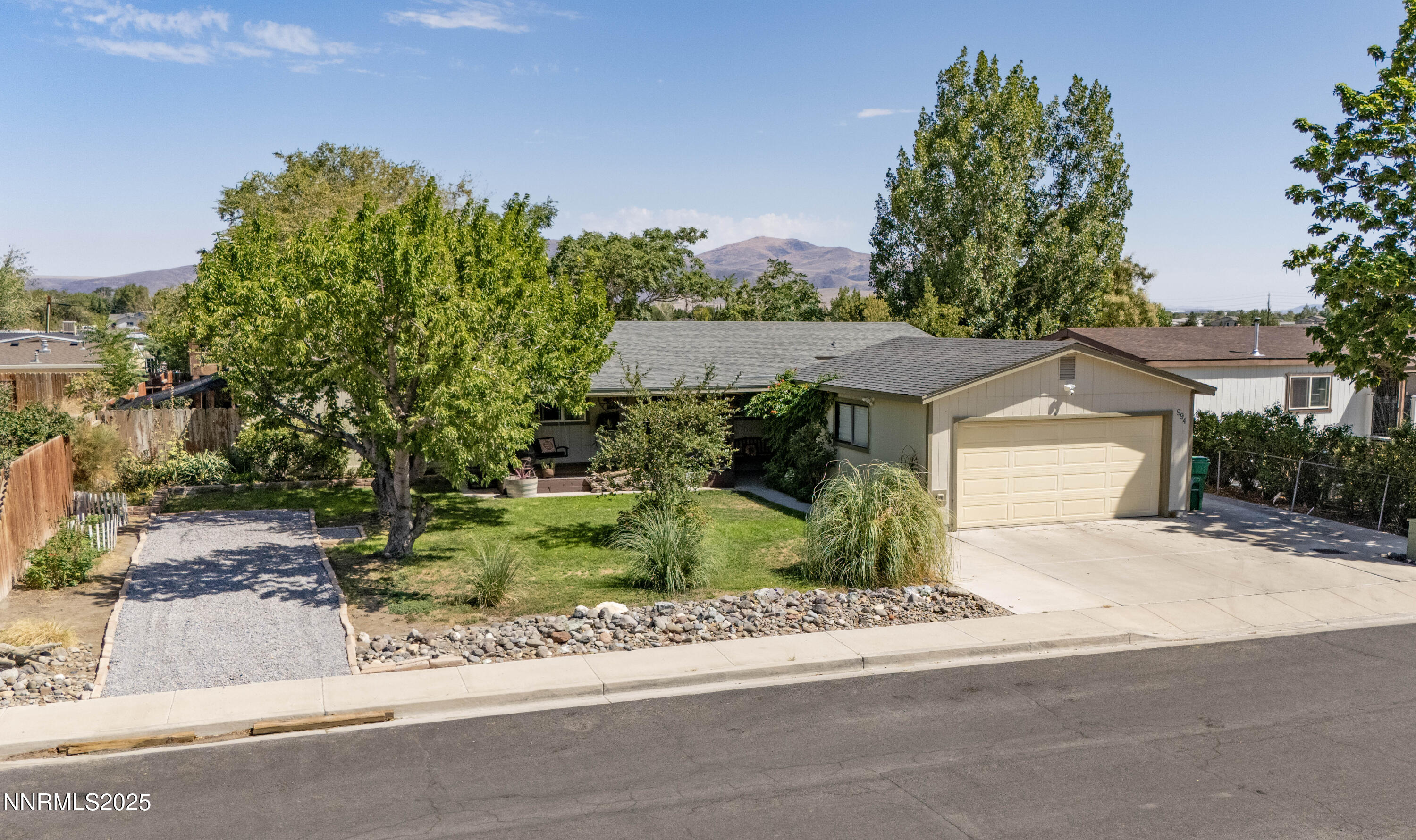 994 Green Valley Drive Property Photo 1