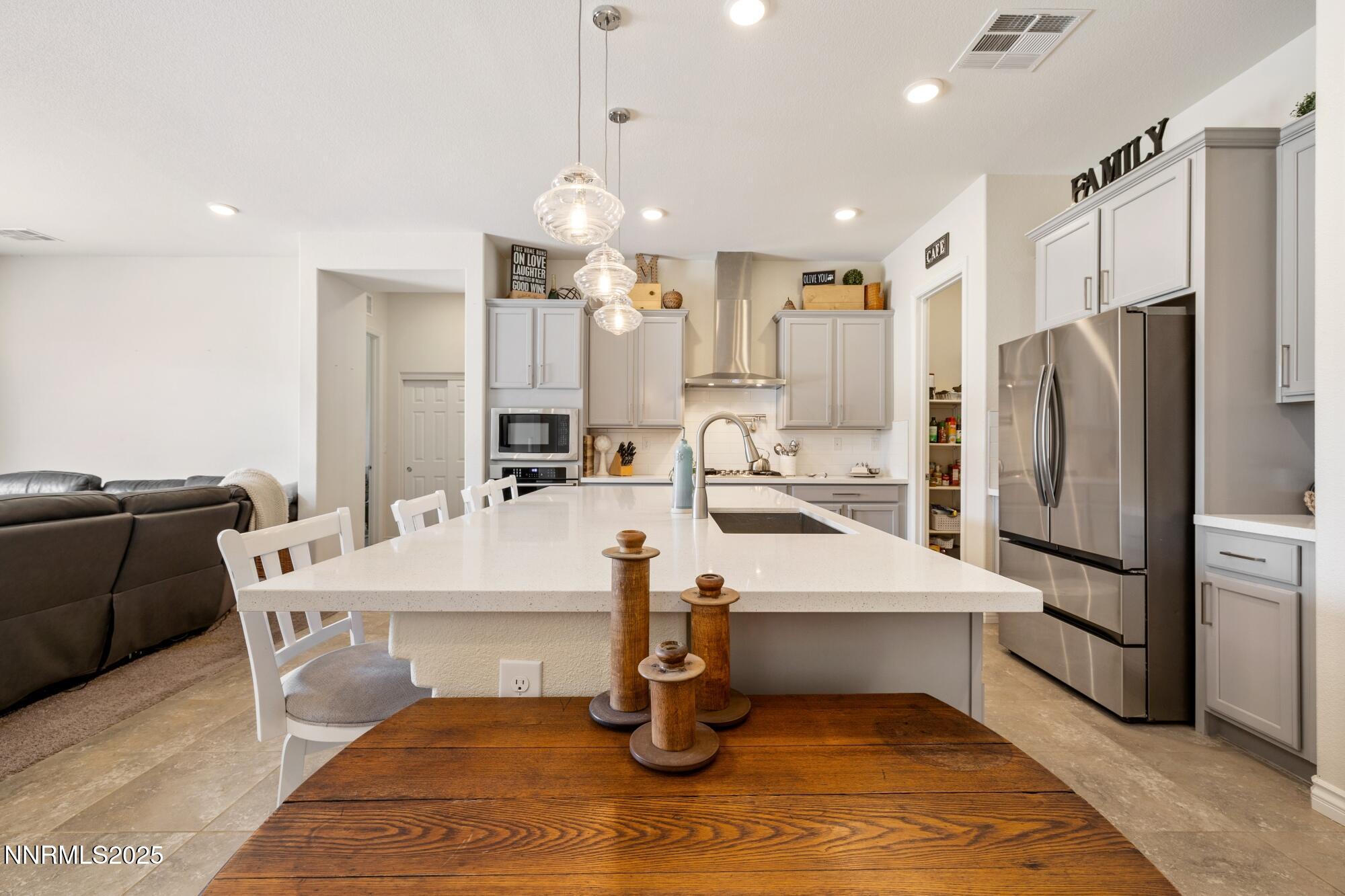 8342 Simsbury Drive Property Photo 8