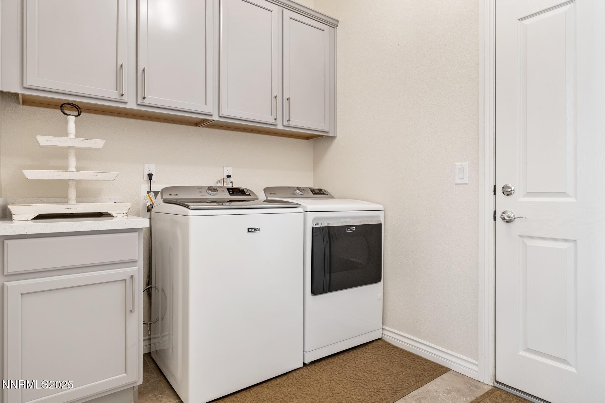 8342 Simsbury Drive Property Photo 10