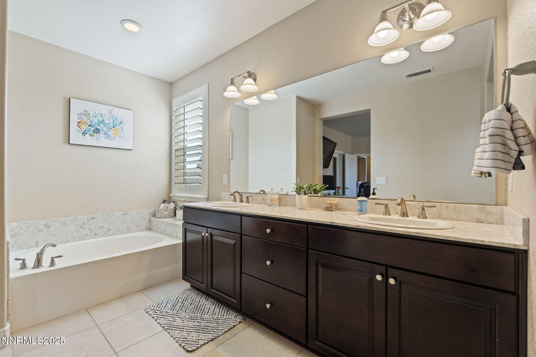 2860 Tobiano Drive Property Photo 7