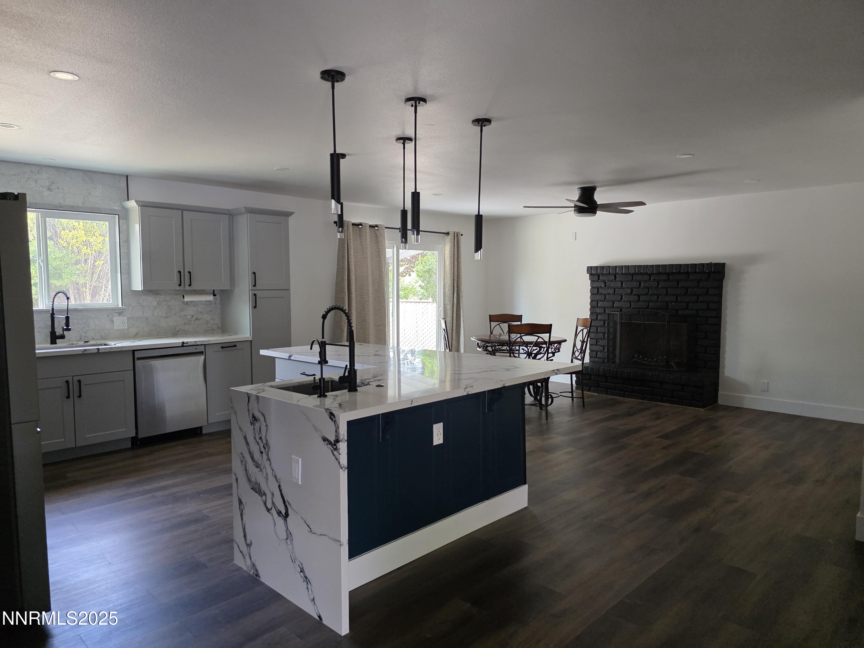 3280 Everett Drive Property Photo 1