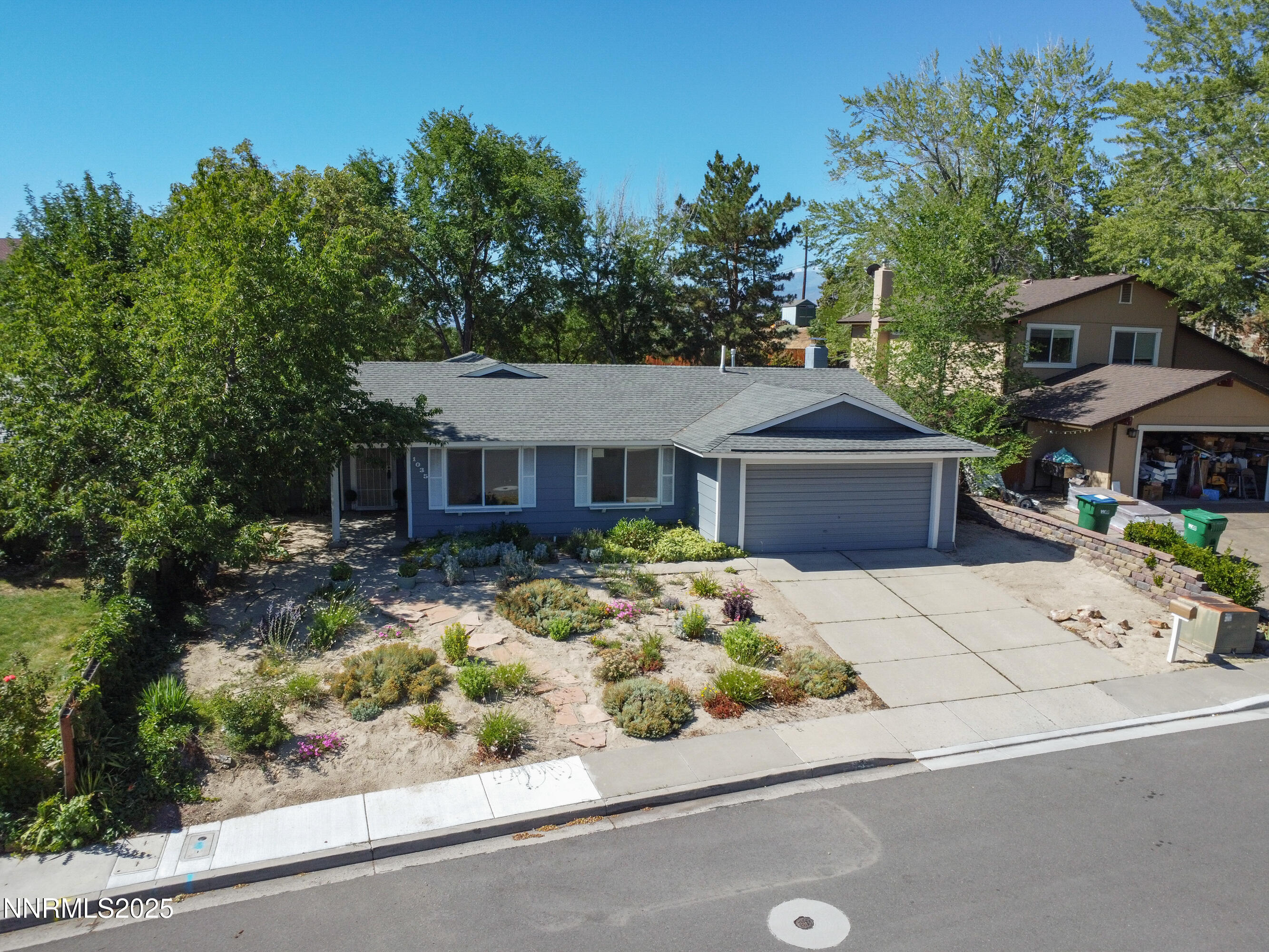 1035 Emerson Way Property Photo 1