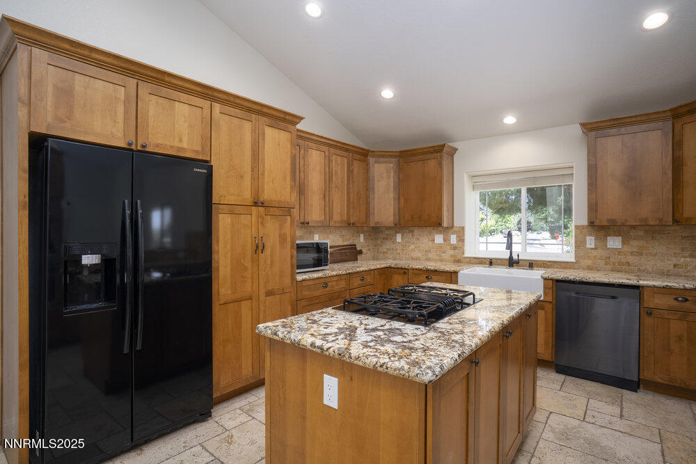 2278 Pioneer Drive Property Photo 12