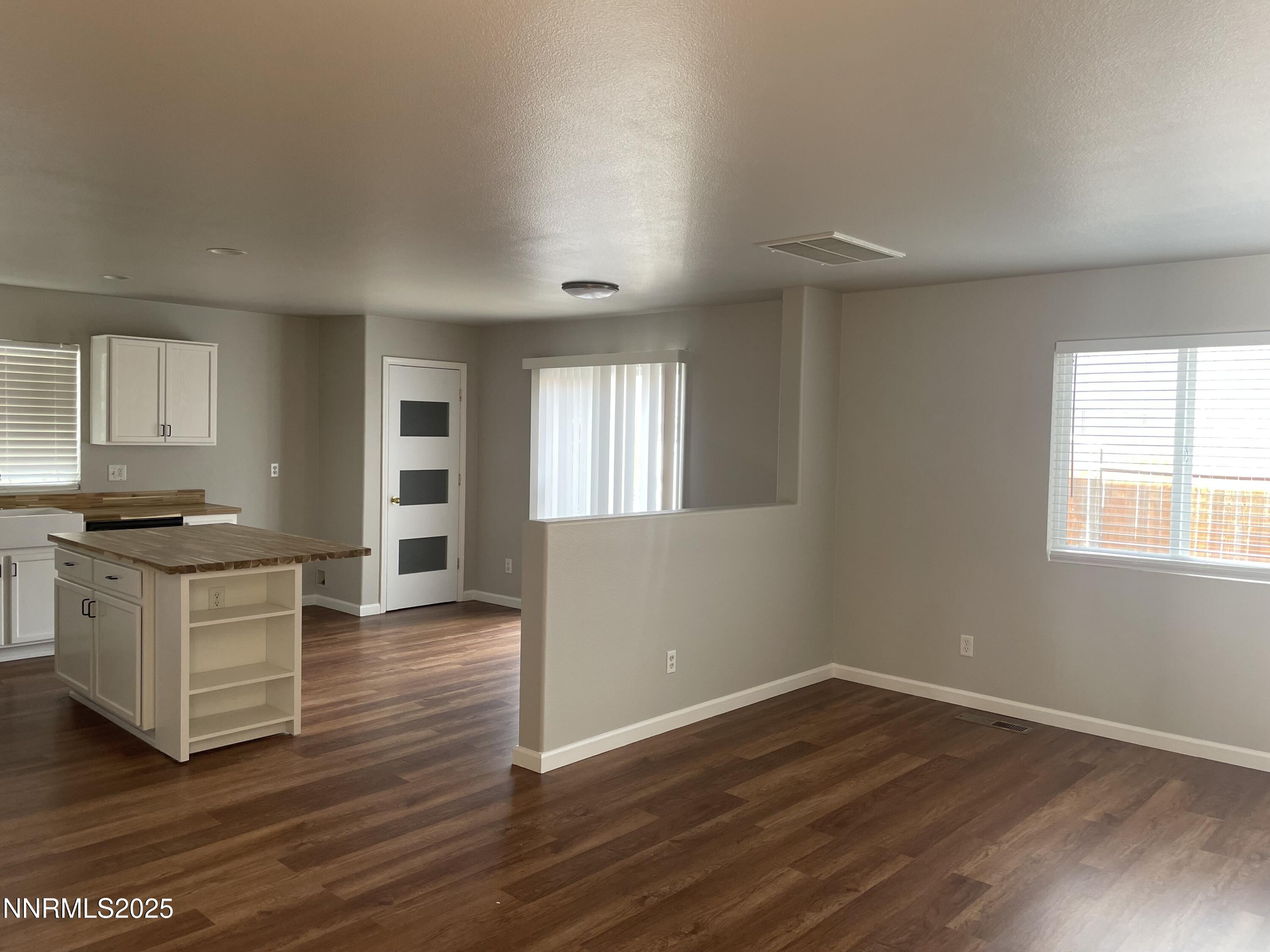 7433 Spey Drive Property Photo 6