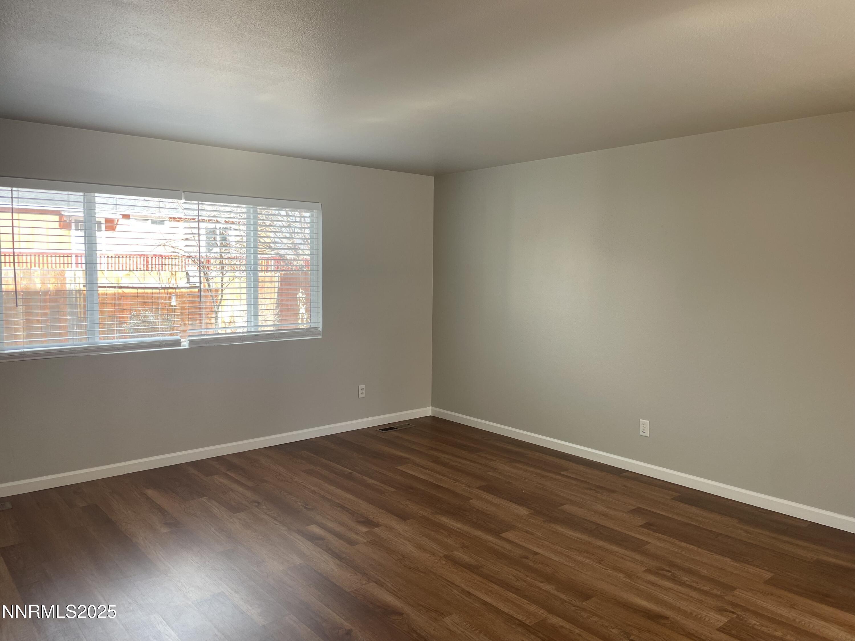 7433 Spey Drive Property Photo 7