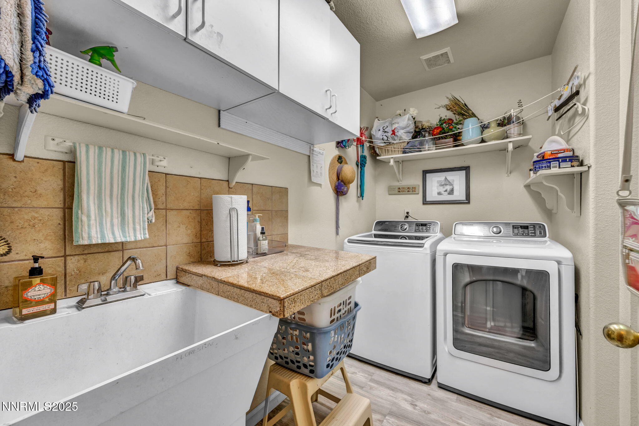 5688 Spandrell Circle Property Photo 16