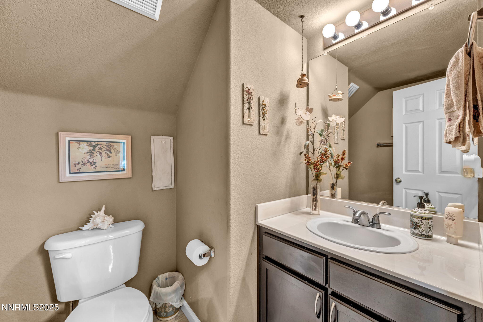 5688 Spandrell Circle Property Photo 17