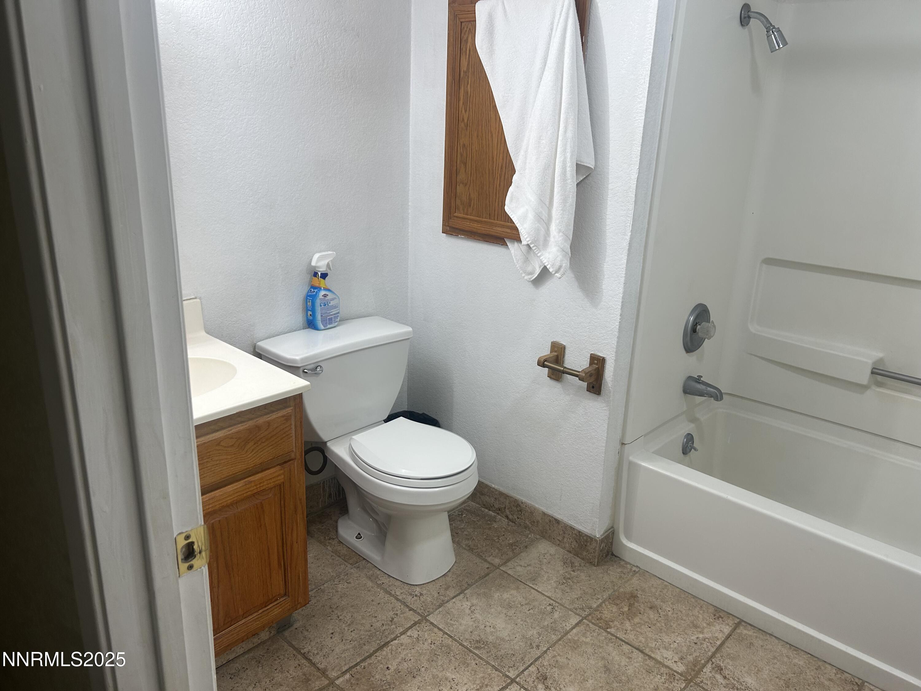 975 Stewart Street Property Photo 21