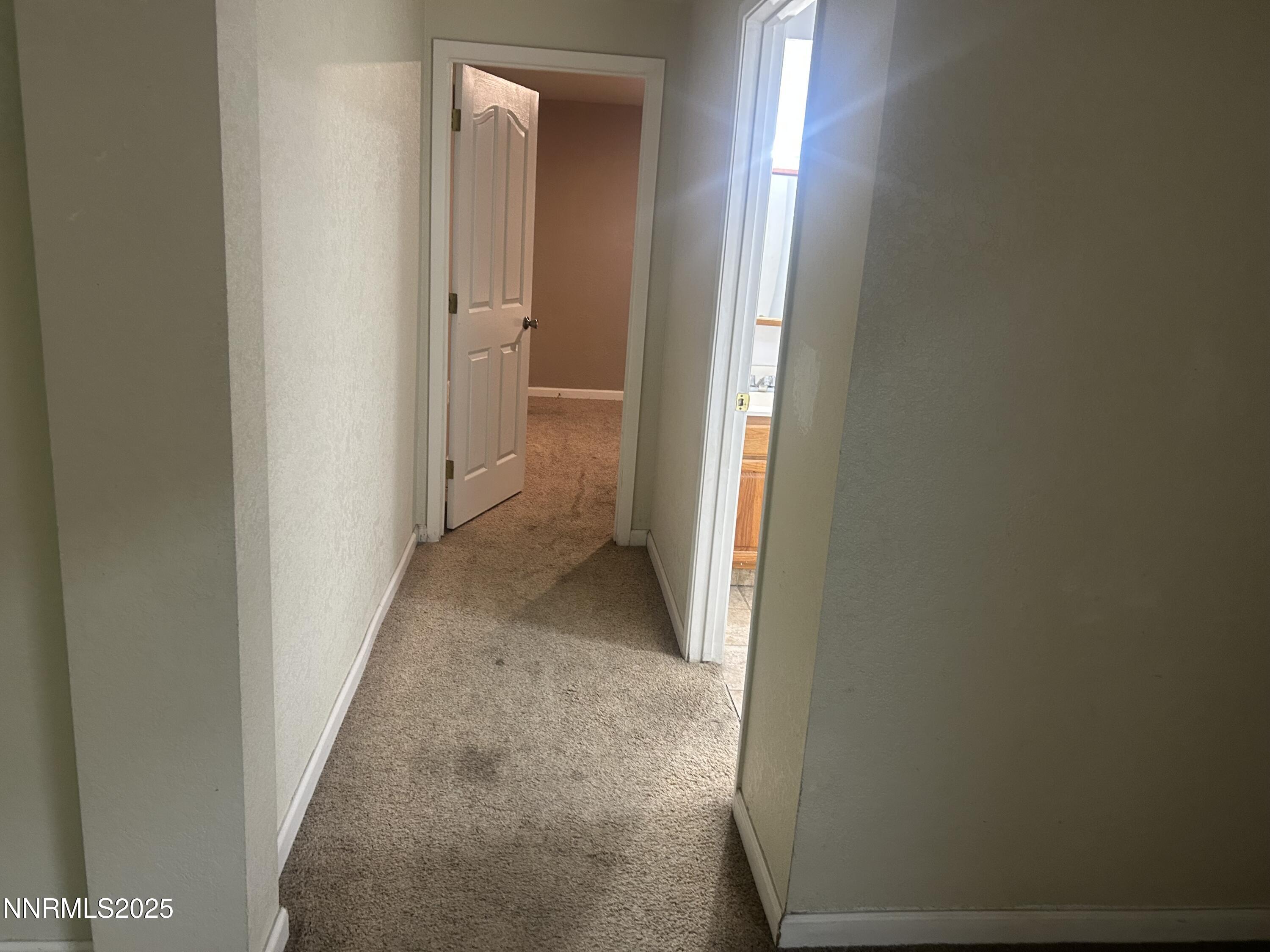 975 Stewart Street Property Photo 22