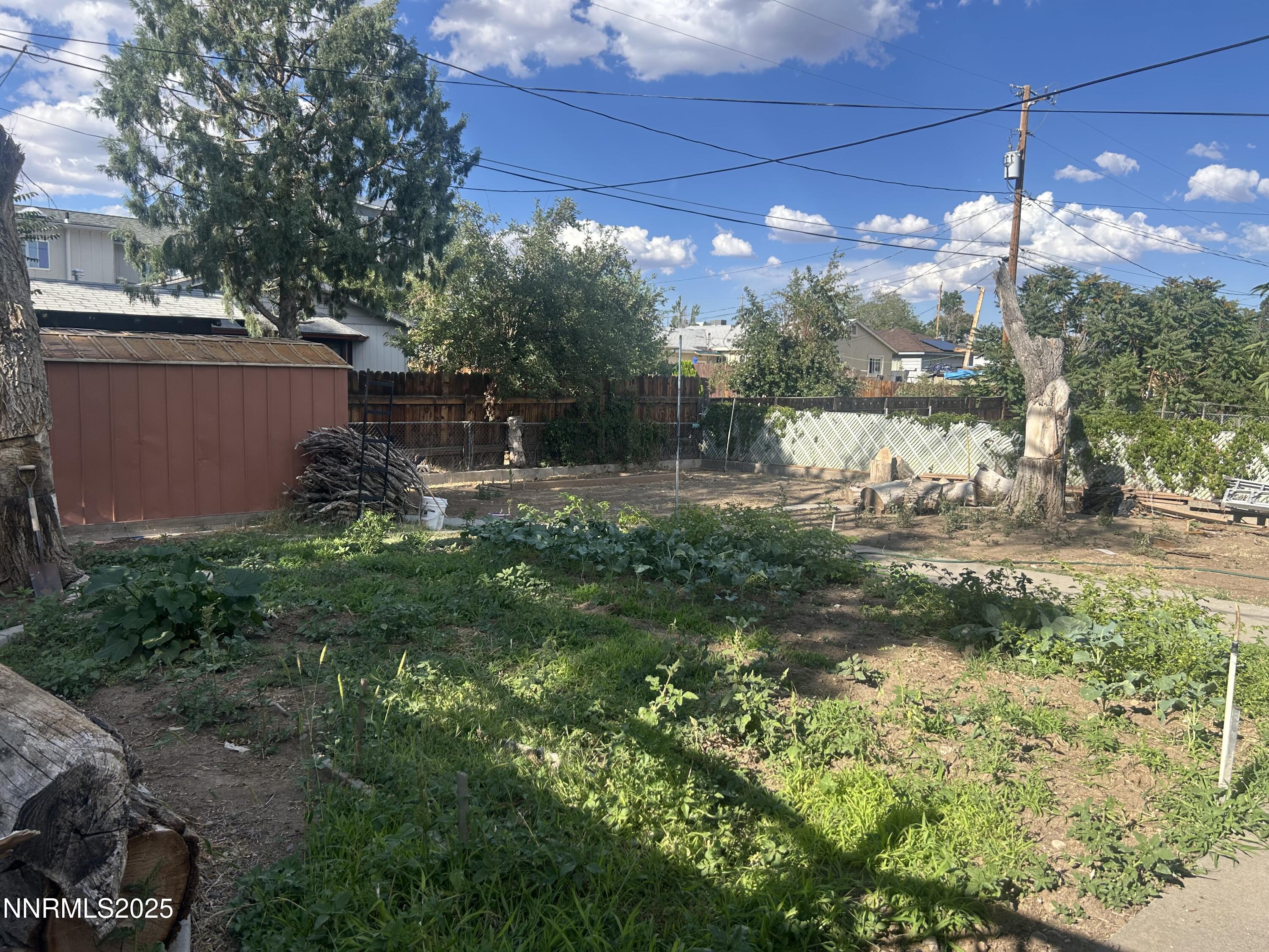 975 Stewart Street Property Photo 32
