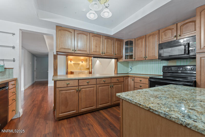 7595 Cumberland Circle Property Photo 10