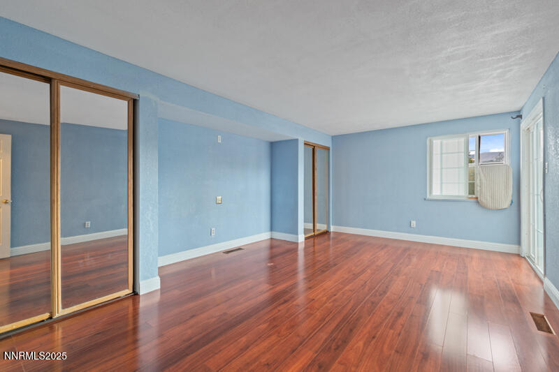 7595 Cumberland Circle Property Photo 13