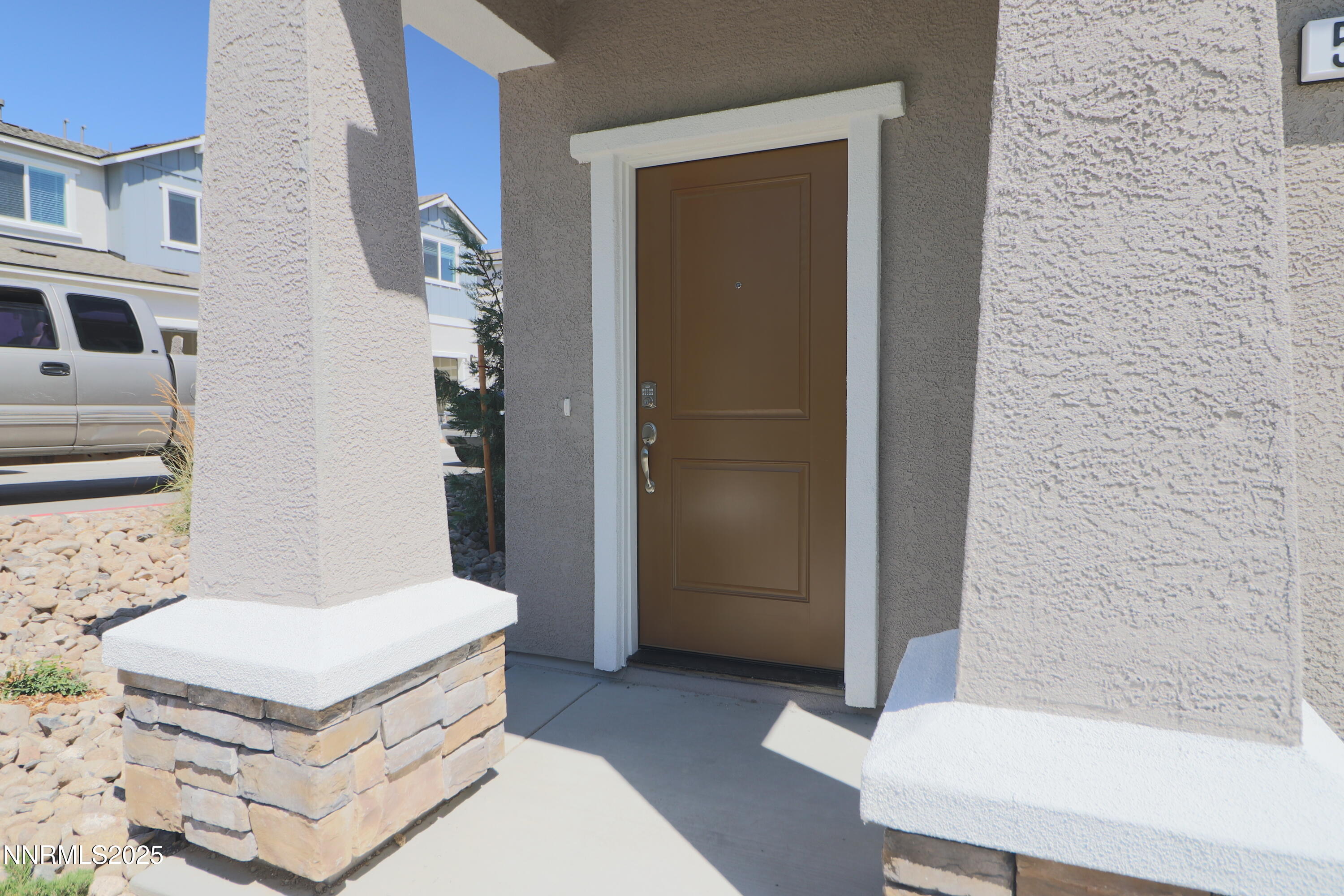 5886 Grand Row Way Property Photo 1