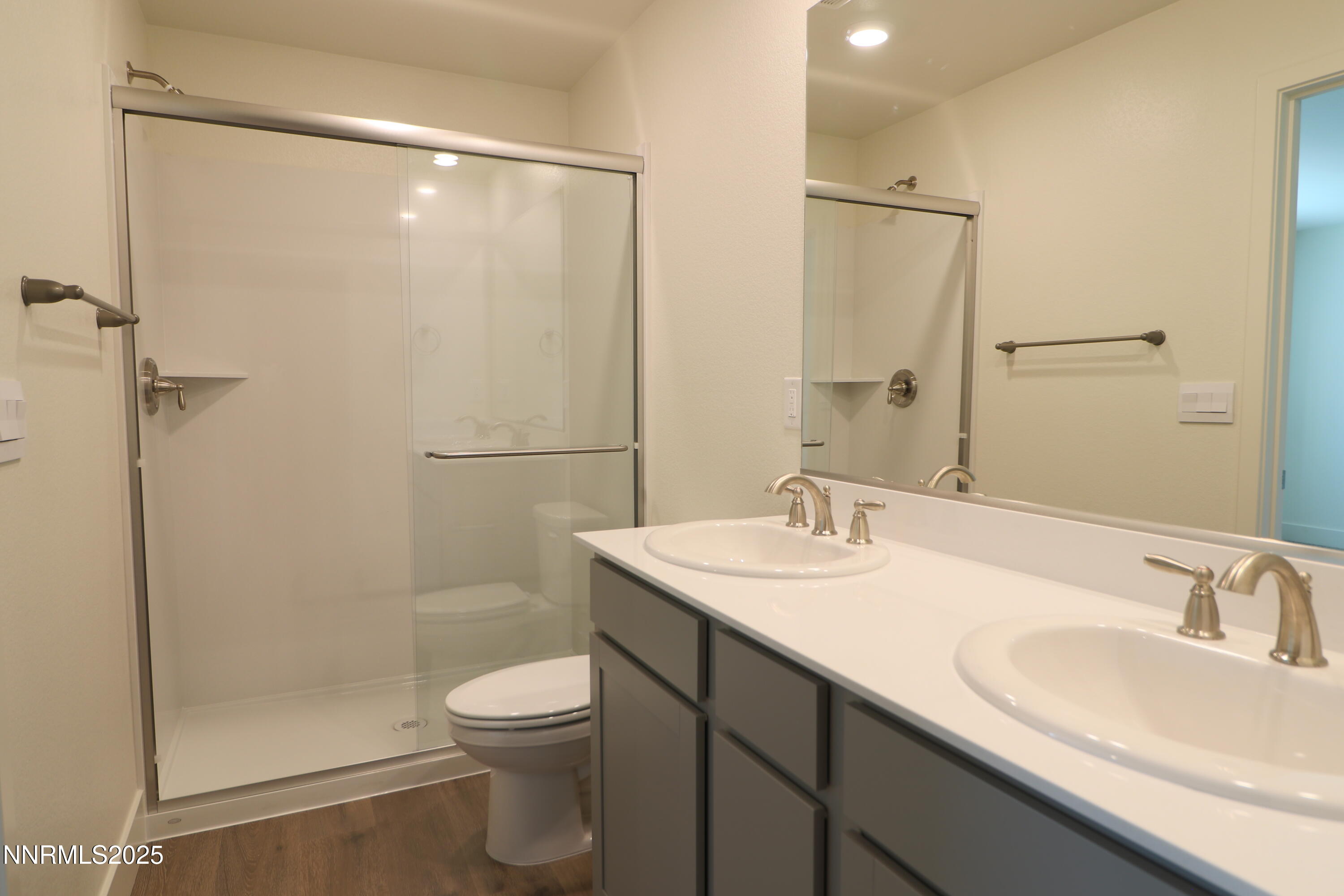 5886 Grand Row Way Property Photo 15