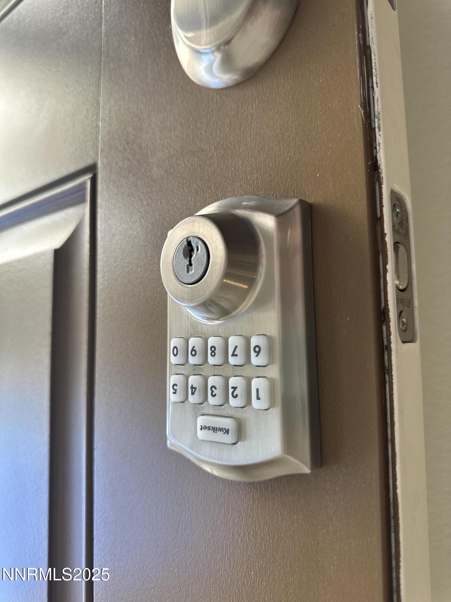 5886 Grand Row Way Property Photo 23