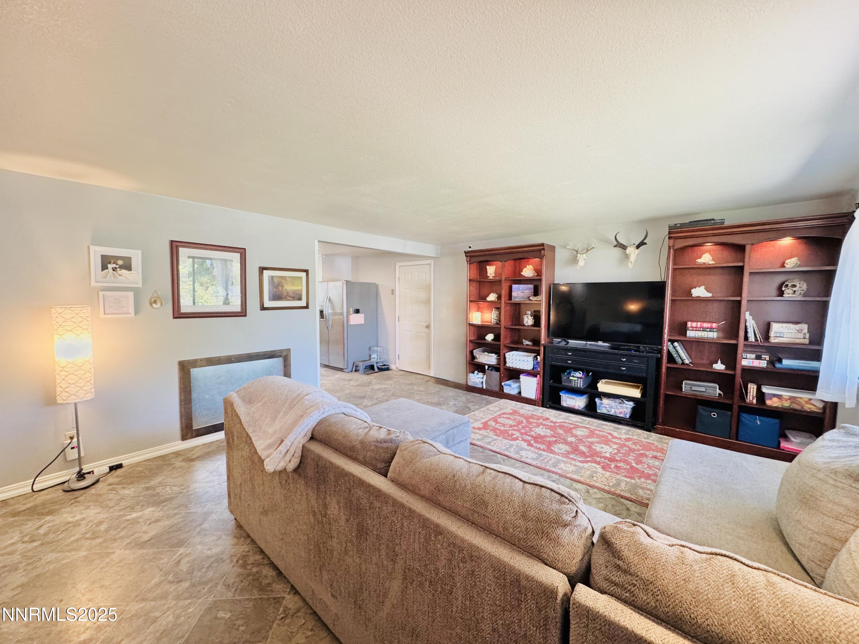 240 Circle Drive Property Photo 3