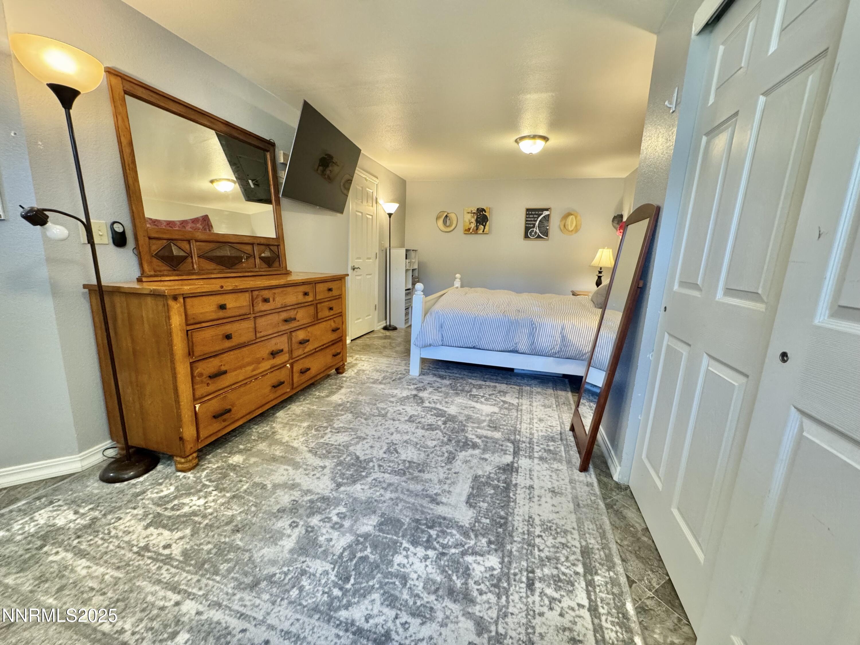 240 Circle Drive Property Photo 8