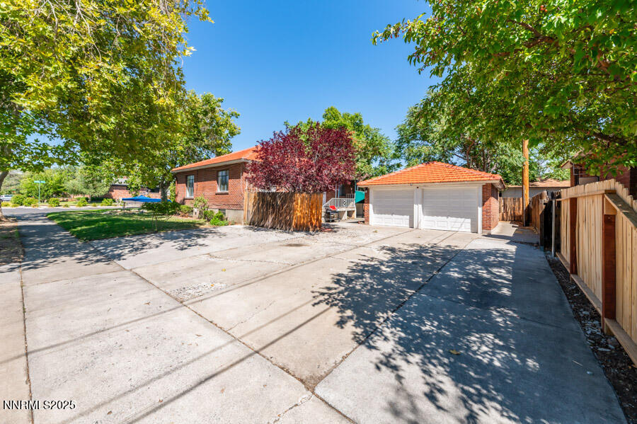680 Edelweiss Street Property Photo 26
