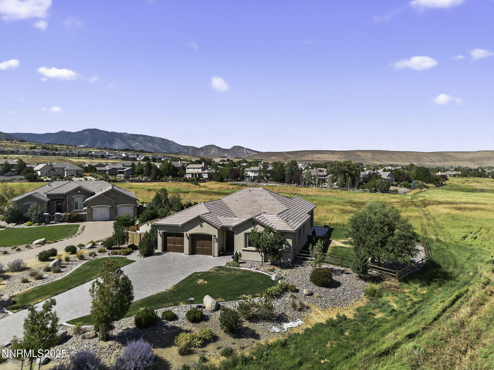 466 Egret Court Property Photo 1