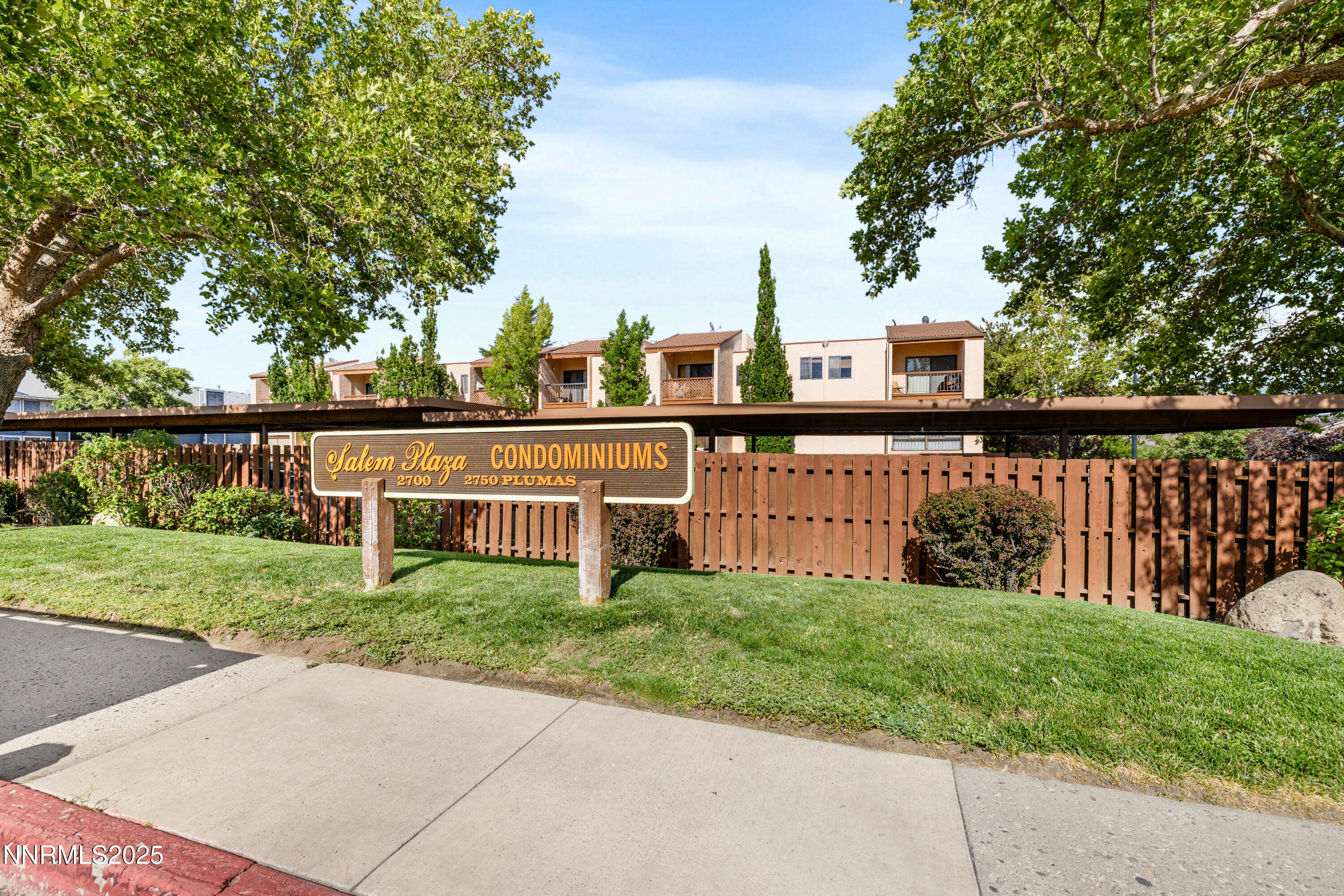 2750 Plumas Street Property Photo 1