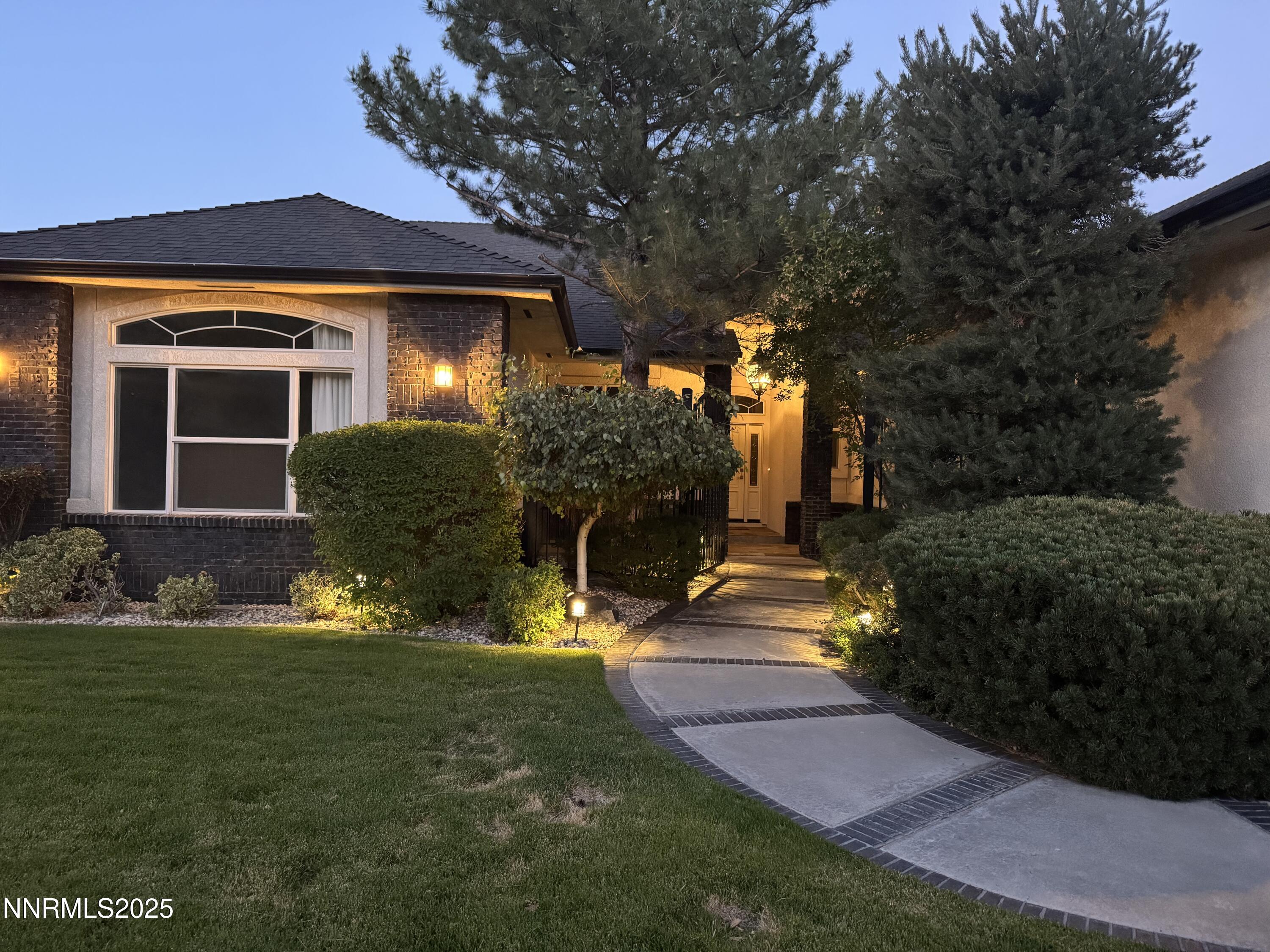 2511 Simons Court Property Photo 3