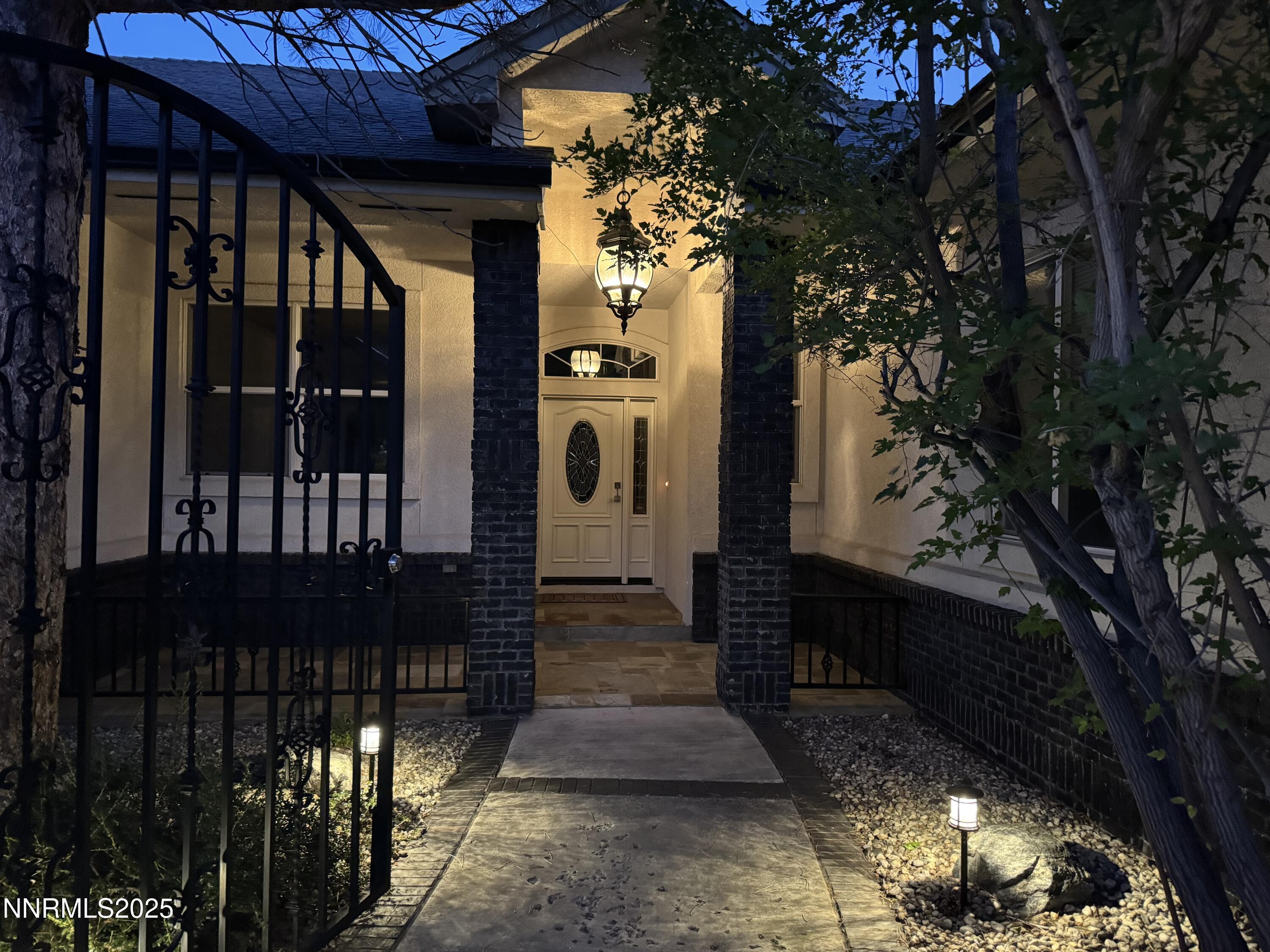 2511 Simons Court Property Photo 4