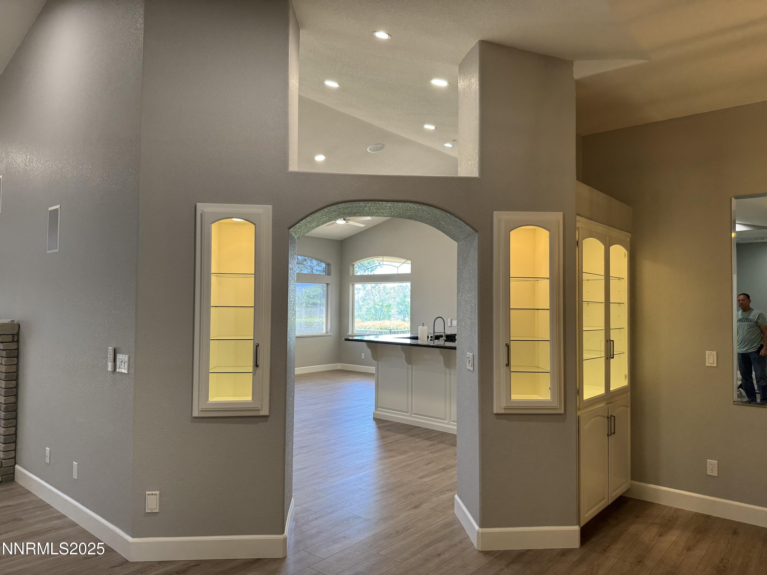 2511 Simons Court Property Photo 6