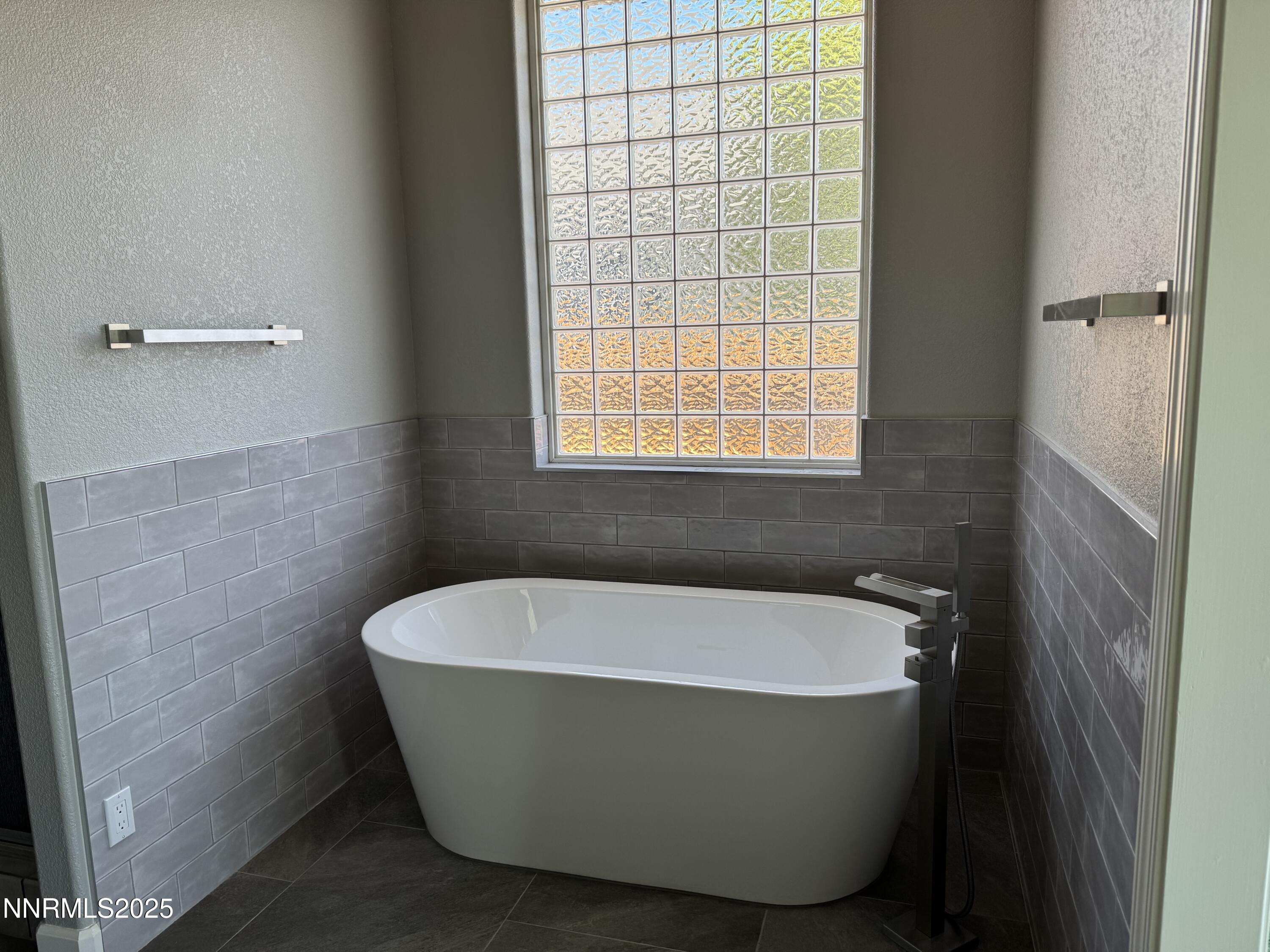 2511 Simons Court Property Photo 25